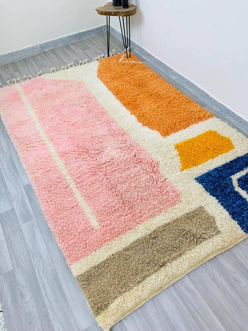 Traditional handmade pure wool rug, size 150 x 250 cm