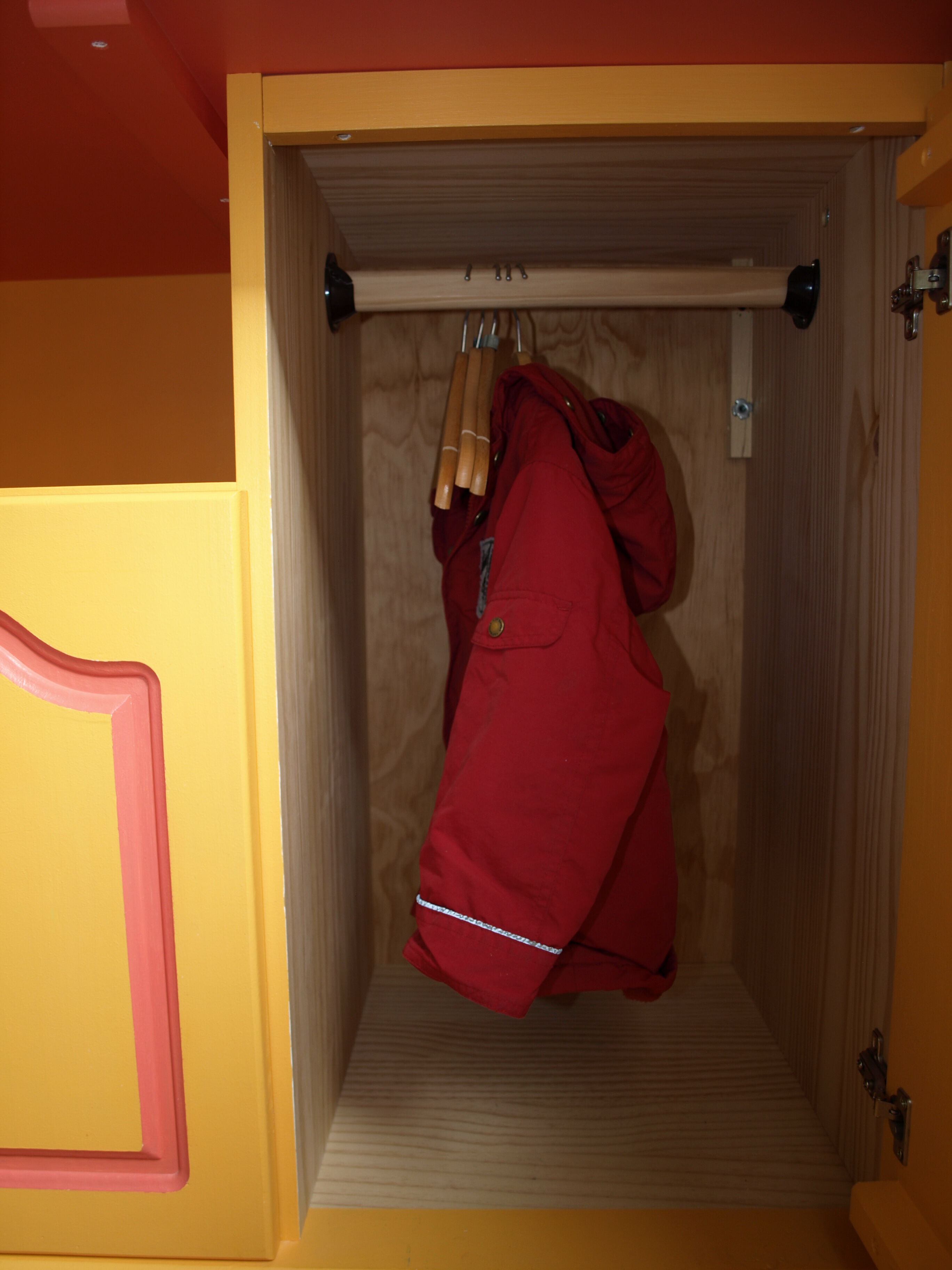 Chest of drawers with solid pine changing table