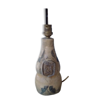 Sandstone lamp base with fleur-de-lis coat of arms