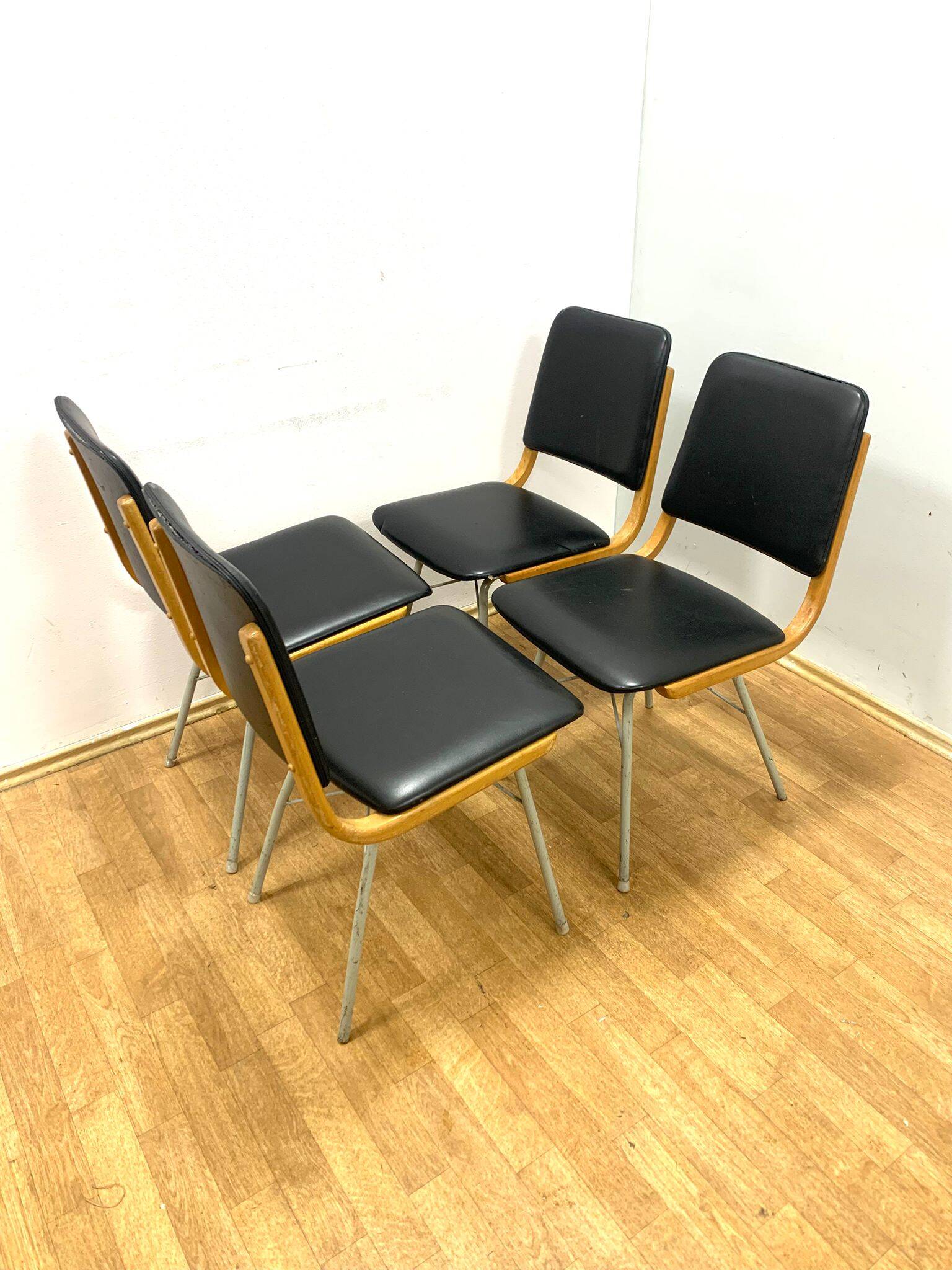 Mid-century dining chairs by Miroslav Navrátil for TON, 1960s (set of 4)