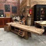 Huge workbench at the beginning of the 20th century transformed into a TV unit