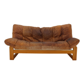 1970s Scandinavian Leather and Pine 2-Seater Sofa