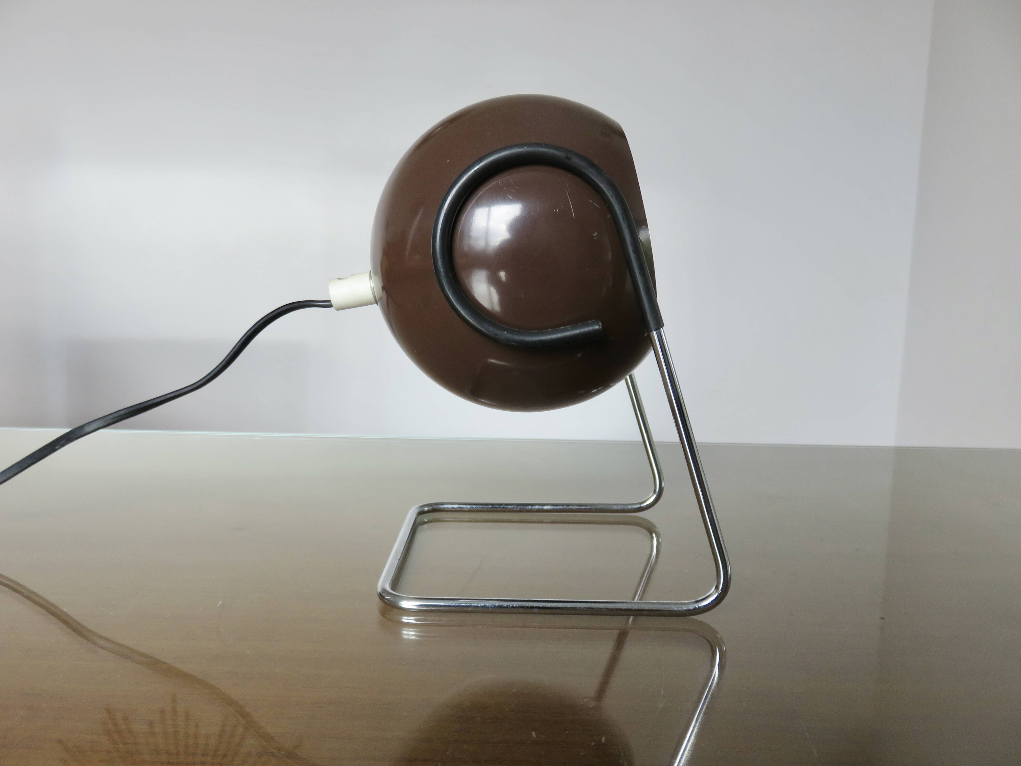 "Eye ball" table lamp from the 70s