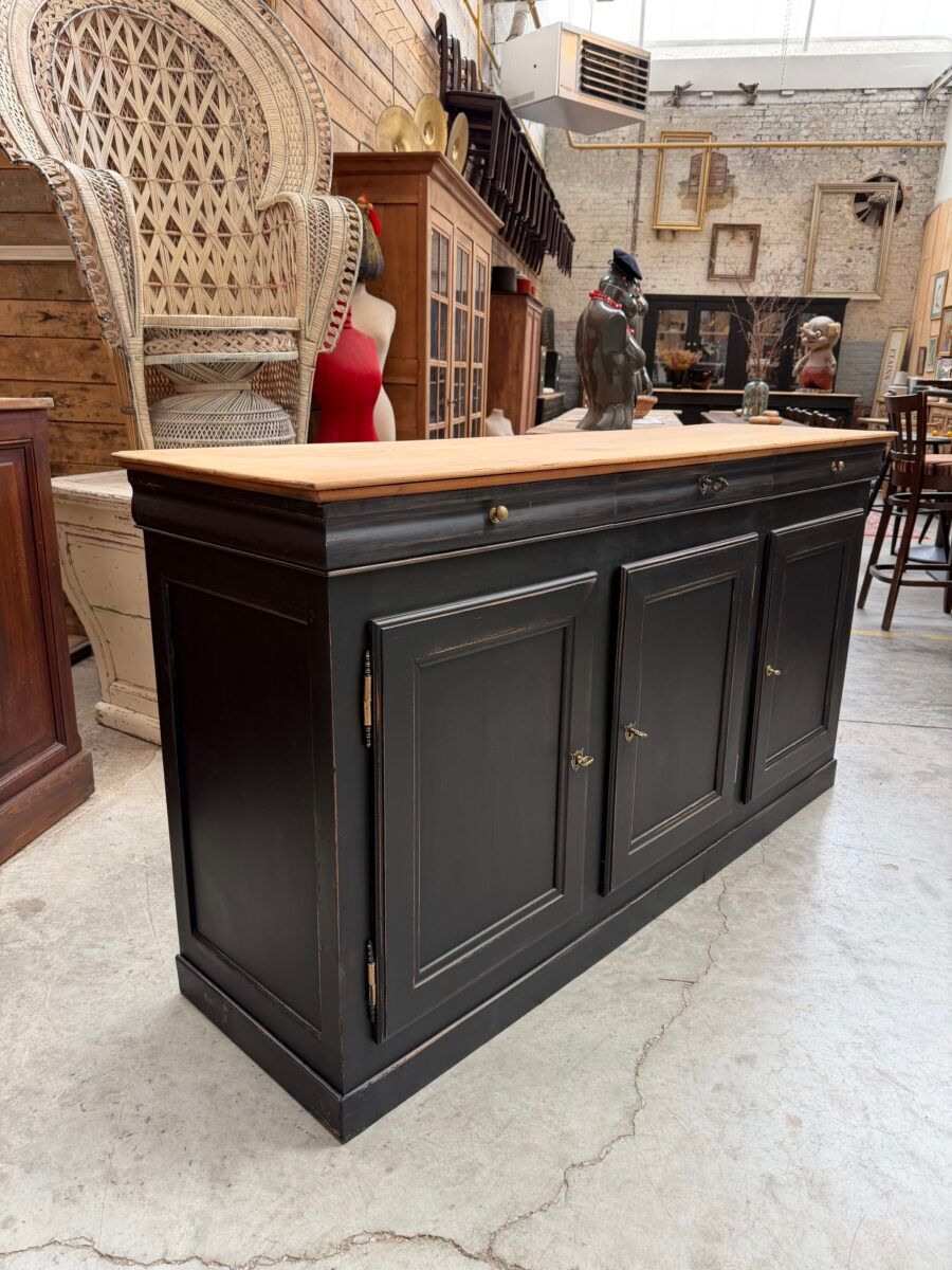 Cherry wood buffet from the late 19th century.