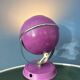 Lampe de bureau vintage violette en forme de globe oculaire de l'ère spatiale
