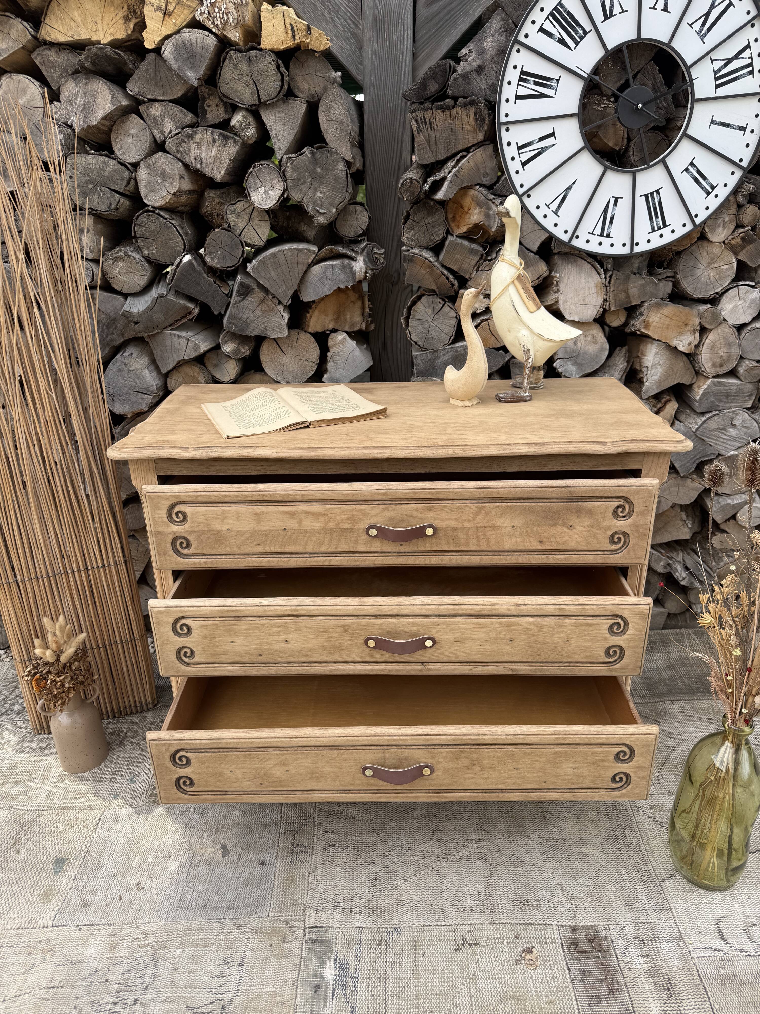 Commode bois rénovée