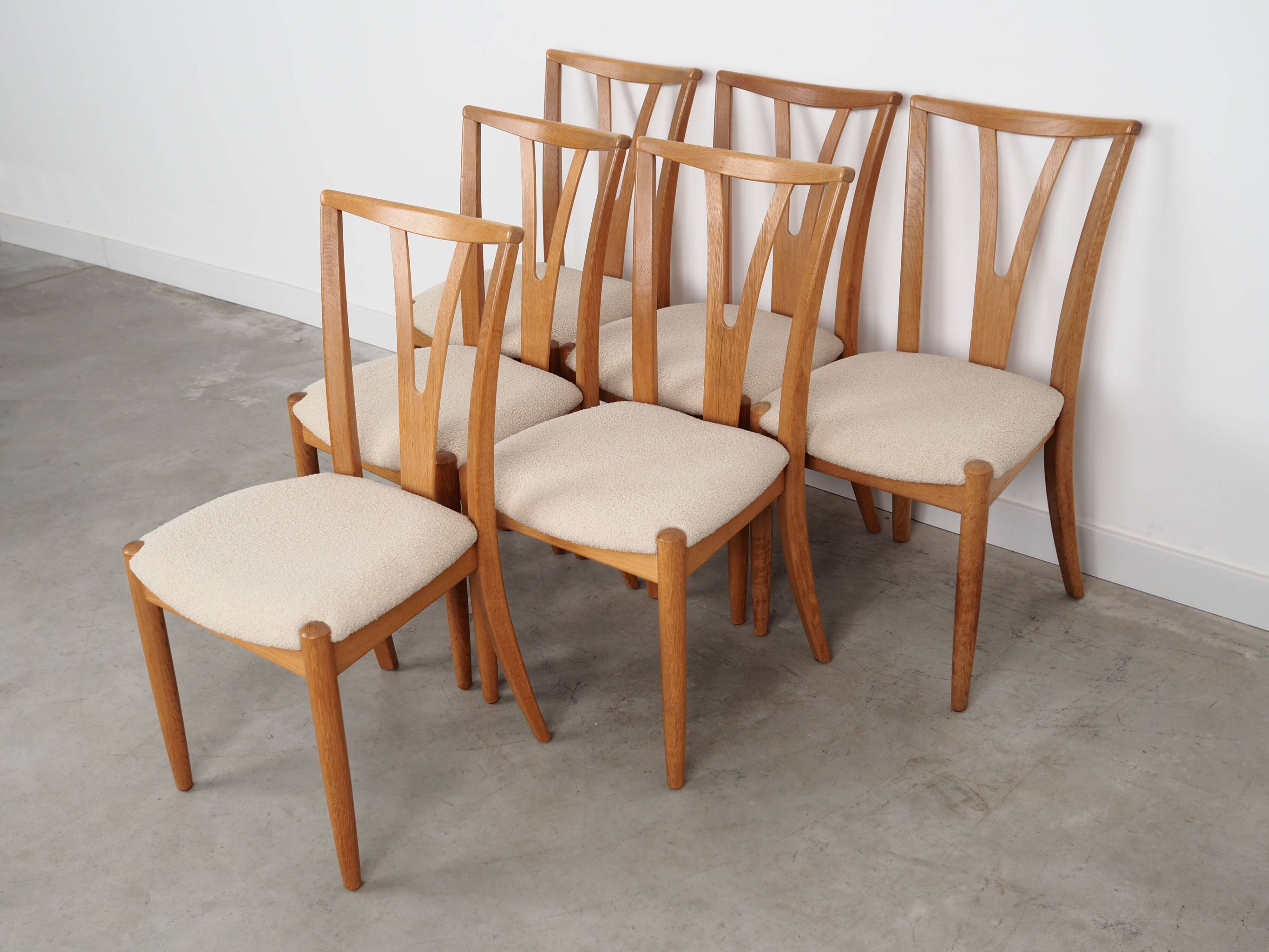 Ensemble de six chaises en frêne, design danois, années 1970, production : Danemark