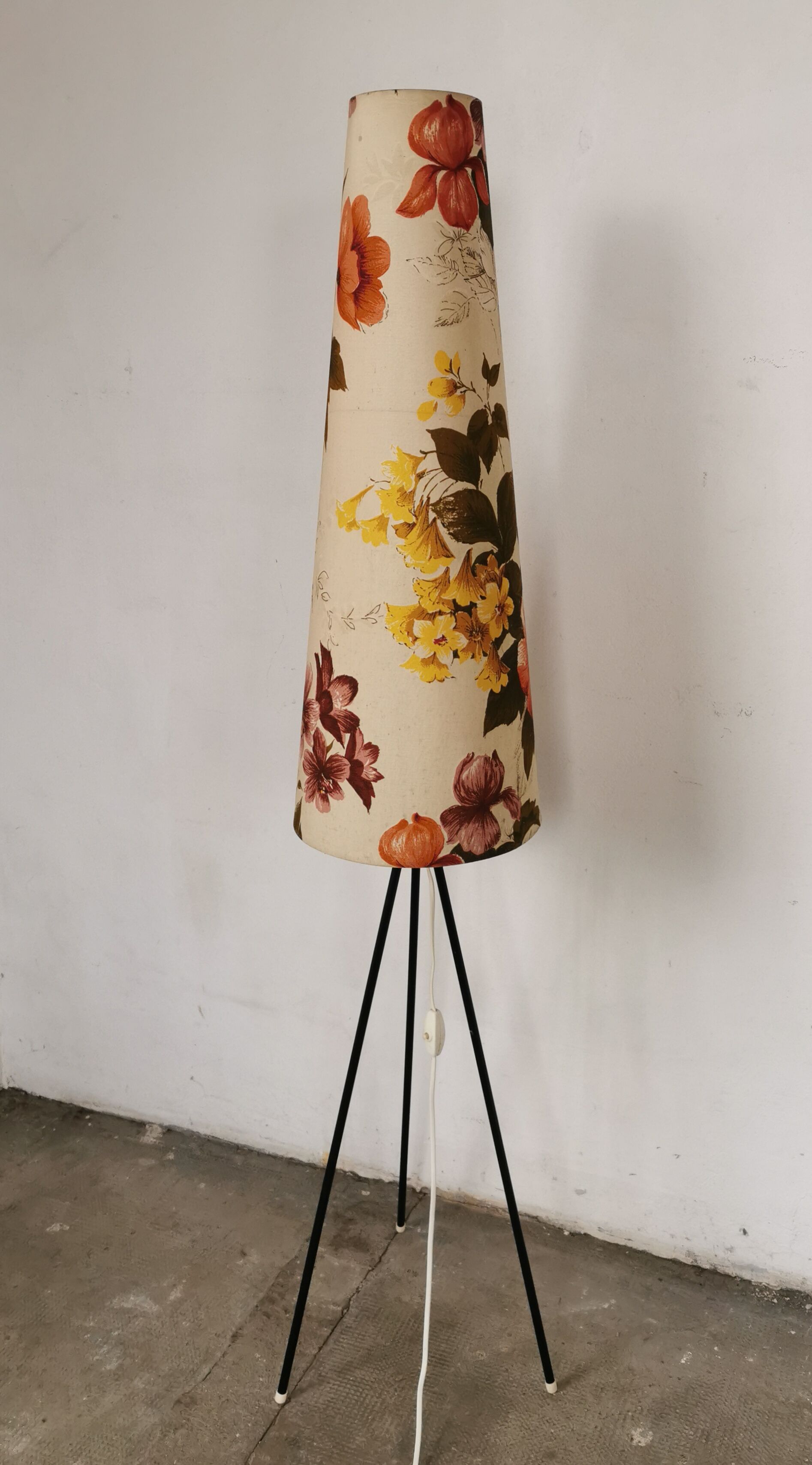 Vintage tripod floor lamp