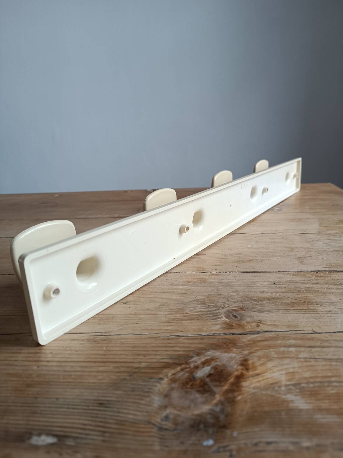 Ami 1970 wall coat rack
