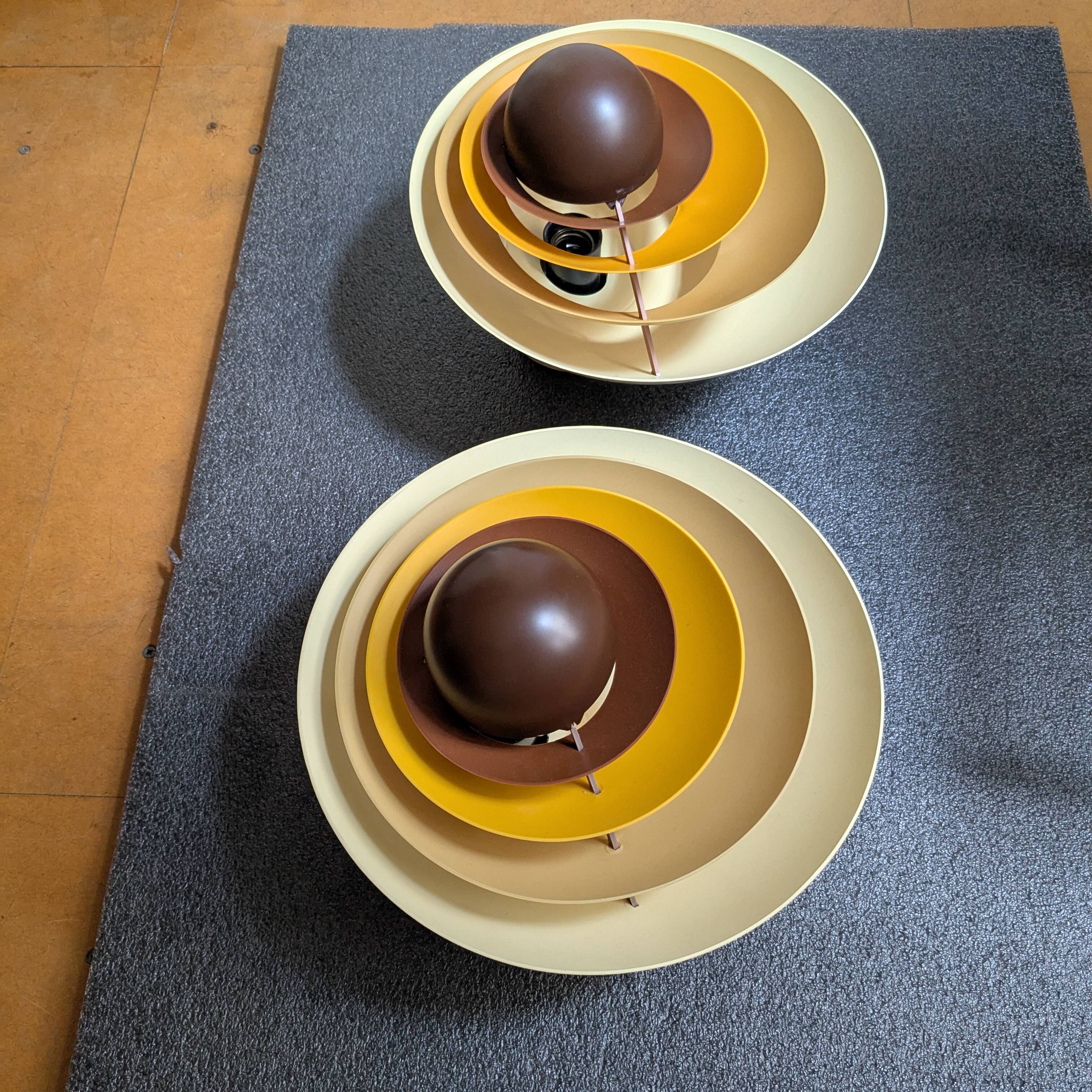 Pair of Ondine wall lights, New Age, 1970 Mazda