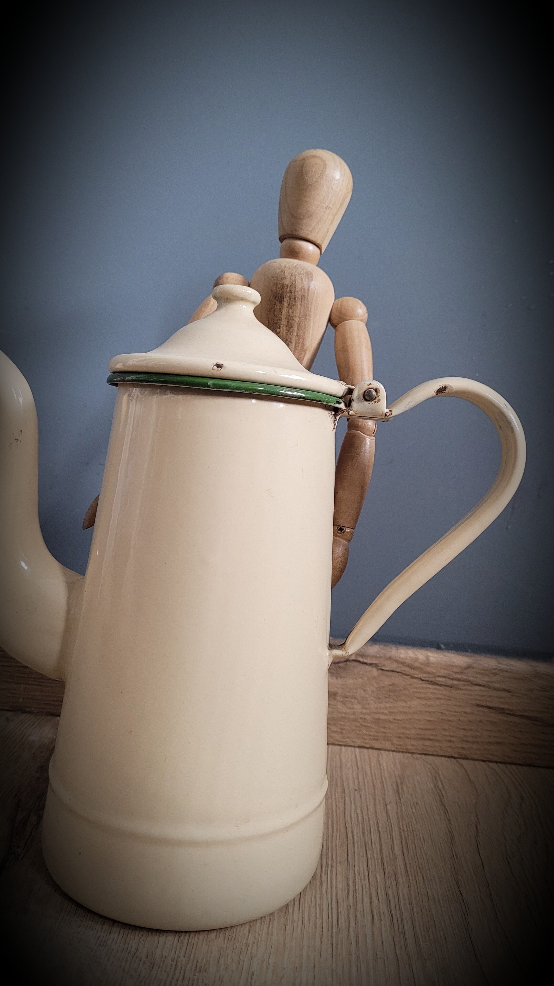 Beige enamel coffee maker