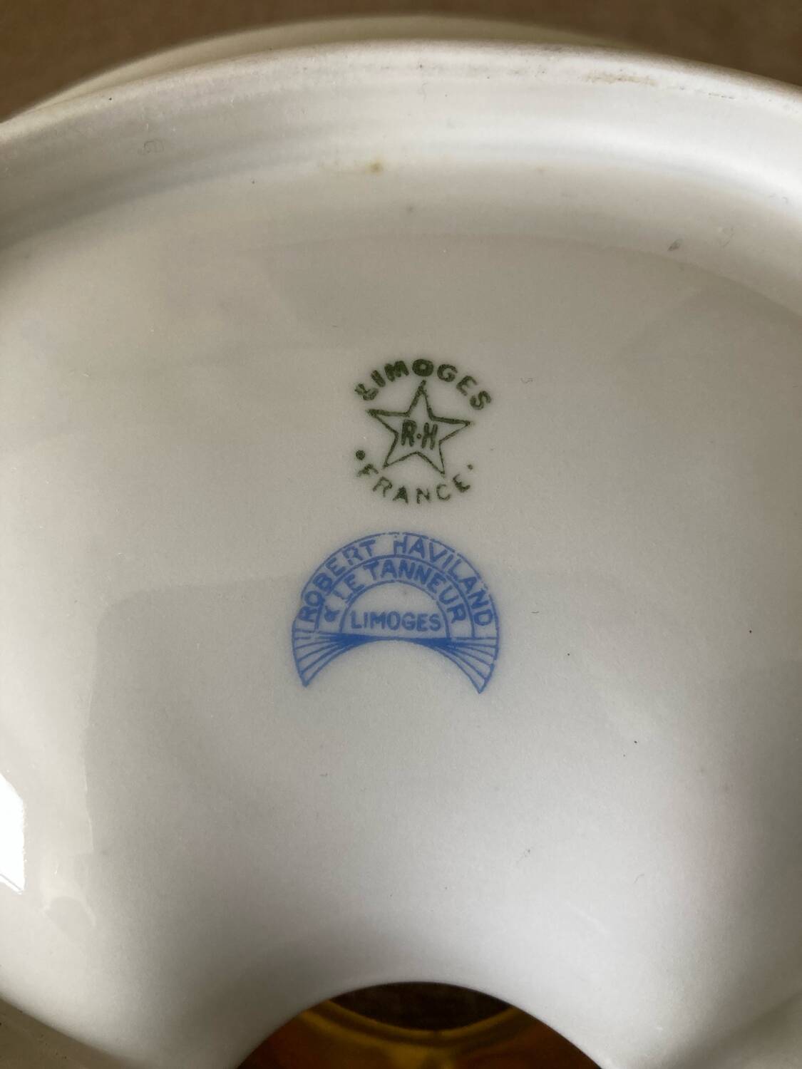 Three-compartment Limoges Havilland porcelain mendicant servant - Le Tanneur