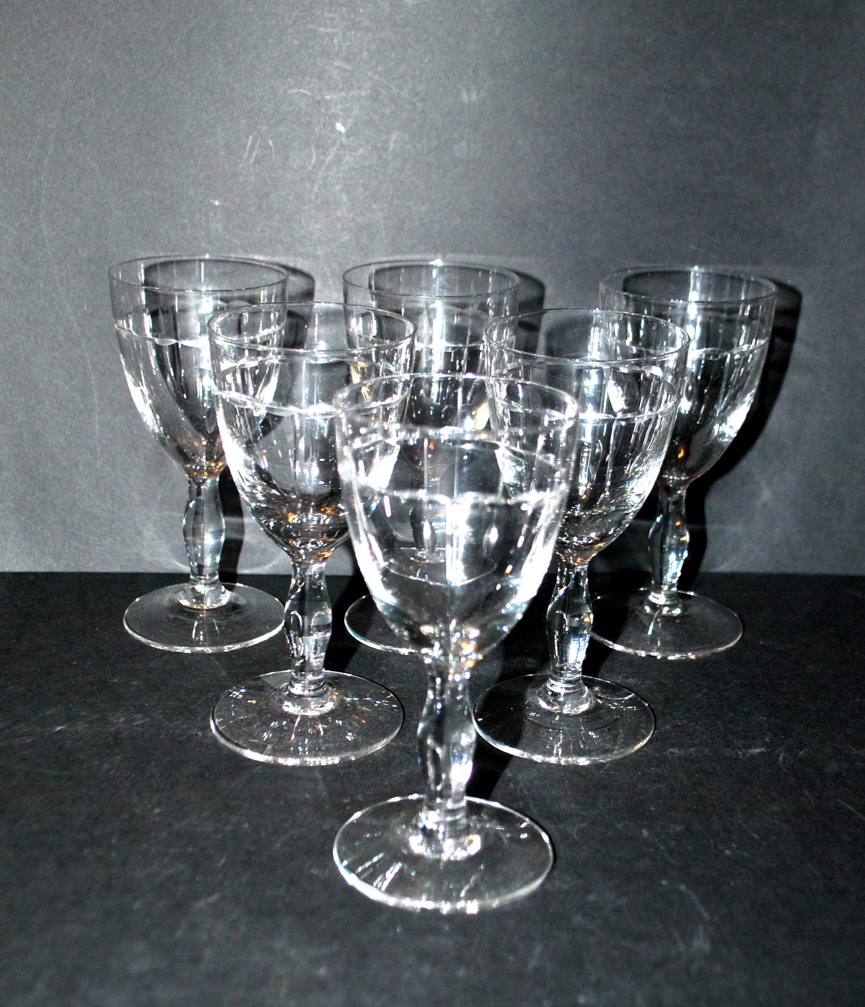 Set of 6 vintage stemmed glasses in glass cut with drops 11.5cm