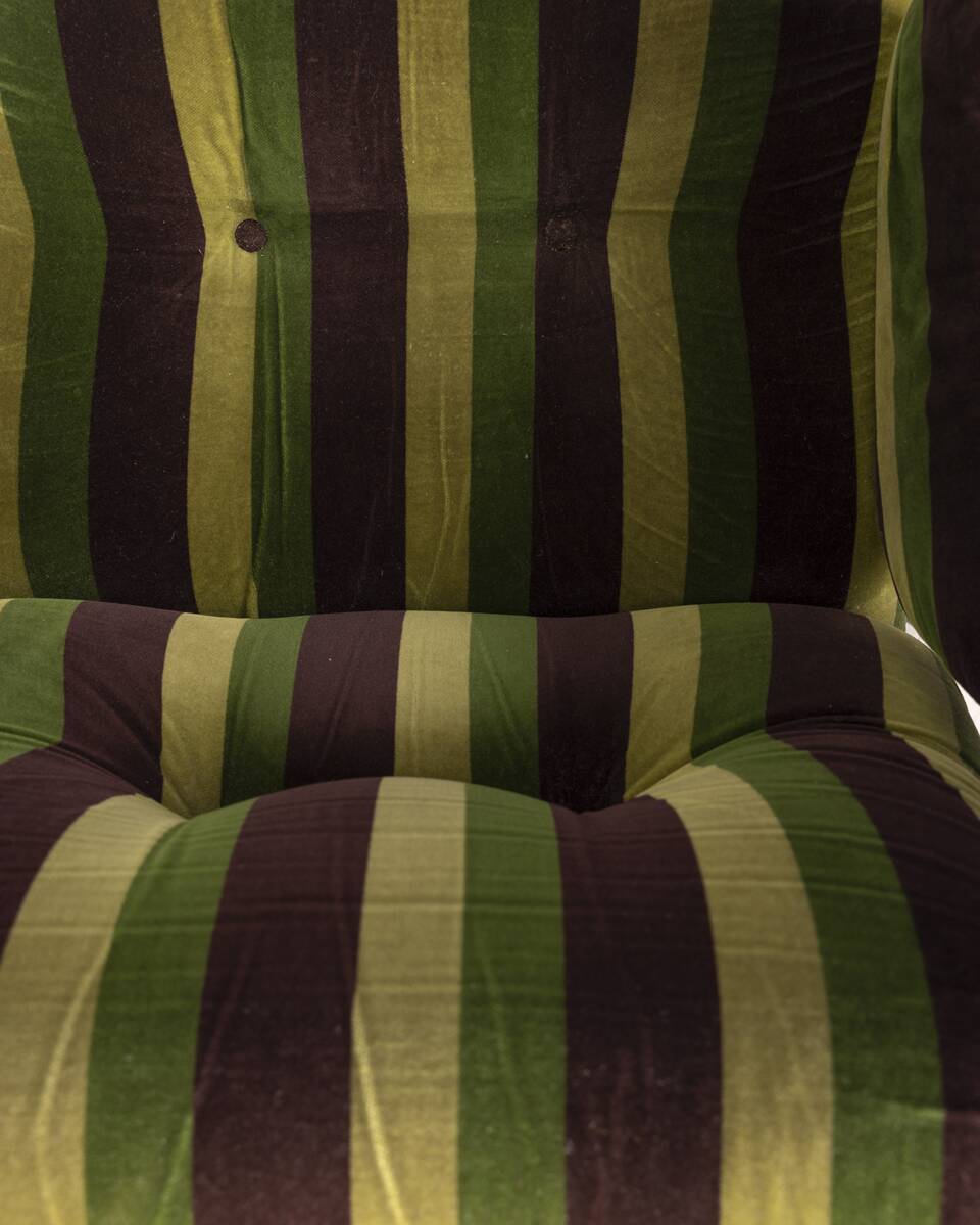 Paire de fauteuils vintage des années 70 en velours dessinés par G. Faleschini
