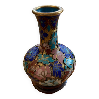 Chinese cloisonné vase