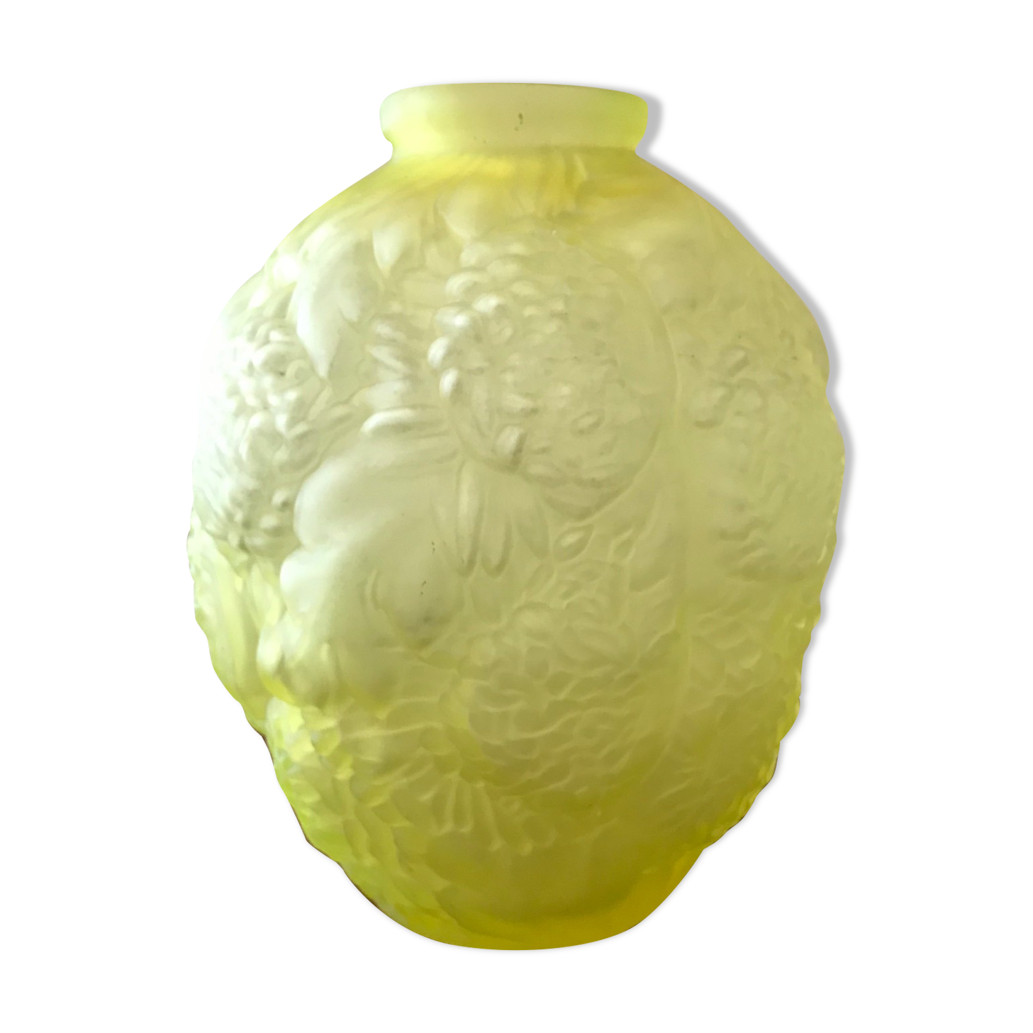 Vase in Uraline with Chrysanthemums