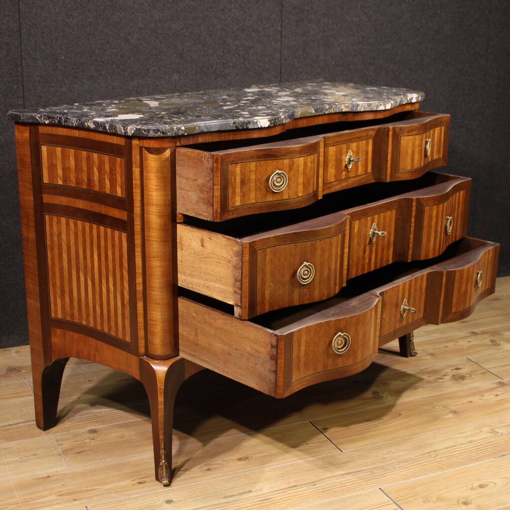 Commode française marquetée avec dessus en marbre, XIXe siècle