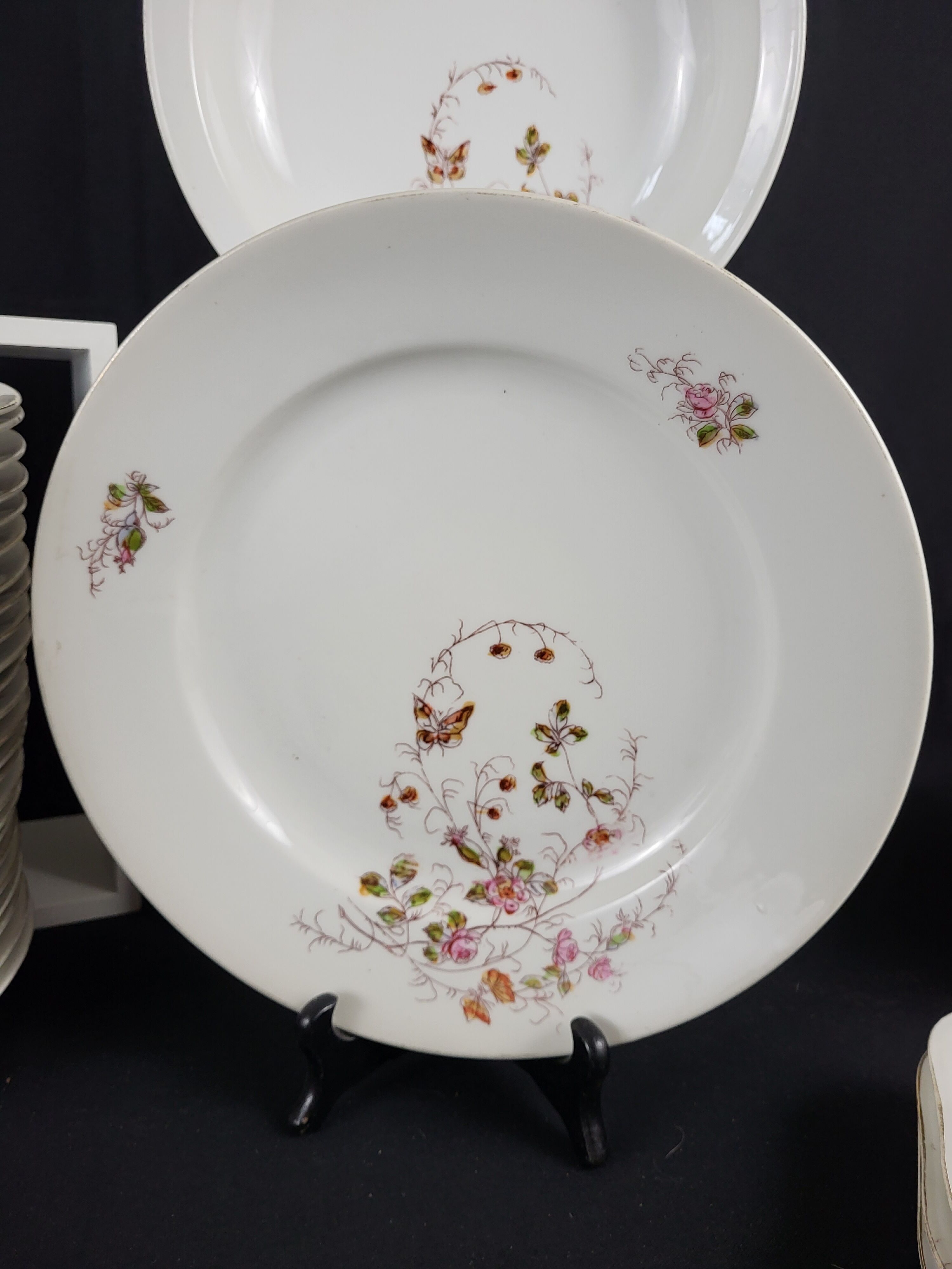 Porcelain table service Paris "à la ville St Denis" - New products