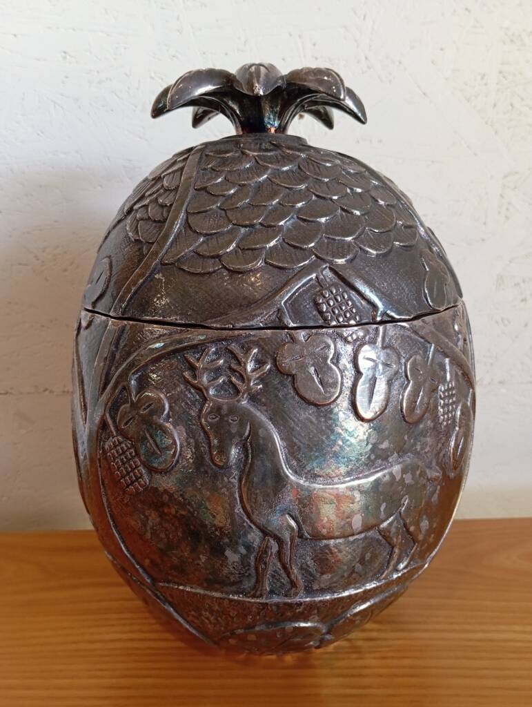 Large silver pineapple ice cube tray