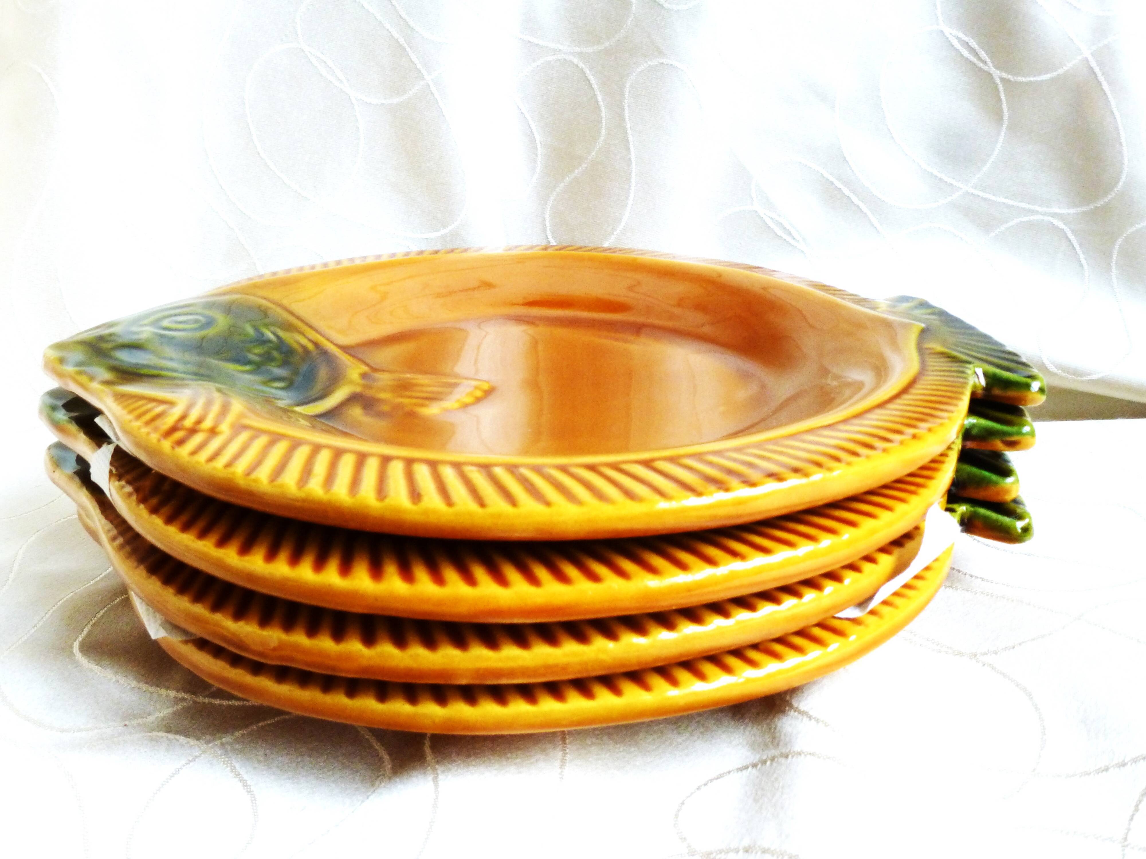 4 vintage Sarreguemines fish barbotine plates, vintage plates.