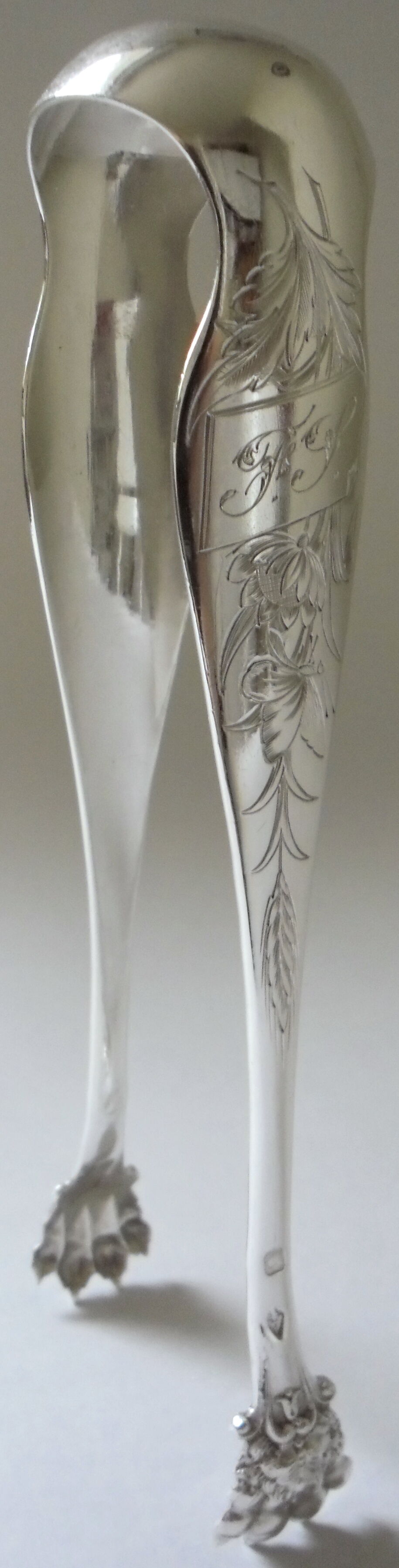 Silver sugar pinch, Minerva punch