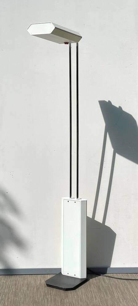 Regent halogen floor lamp. Vintage 80s