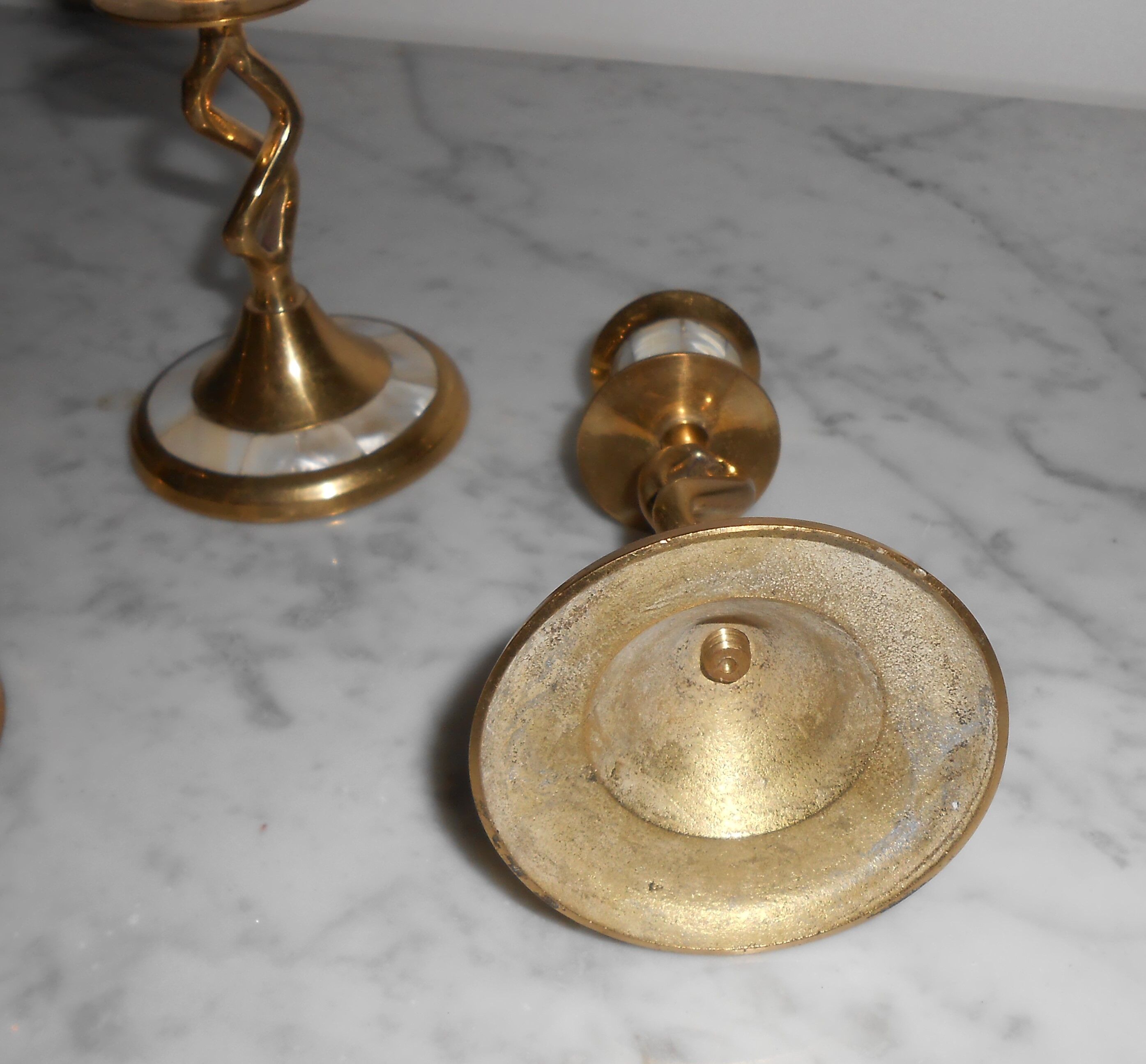Pair of candlesticks in brass and mother-of-Pearl