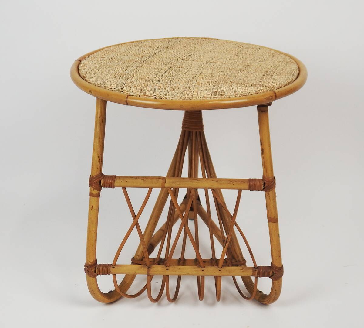 Rattan magazine table