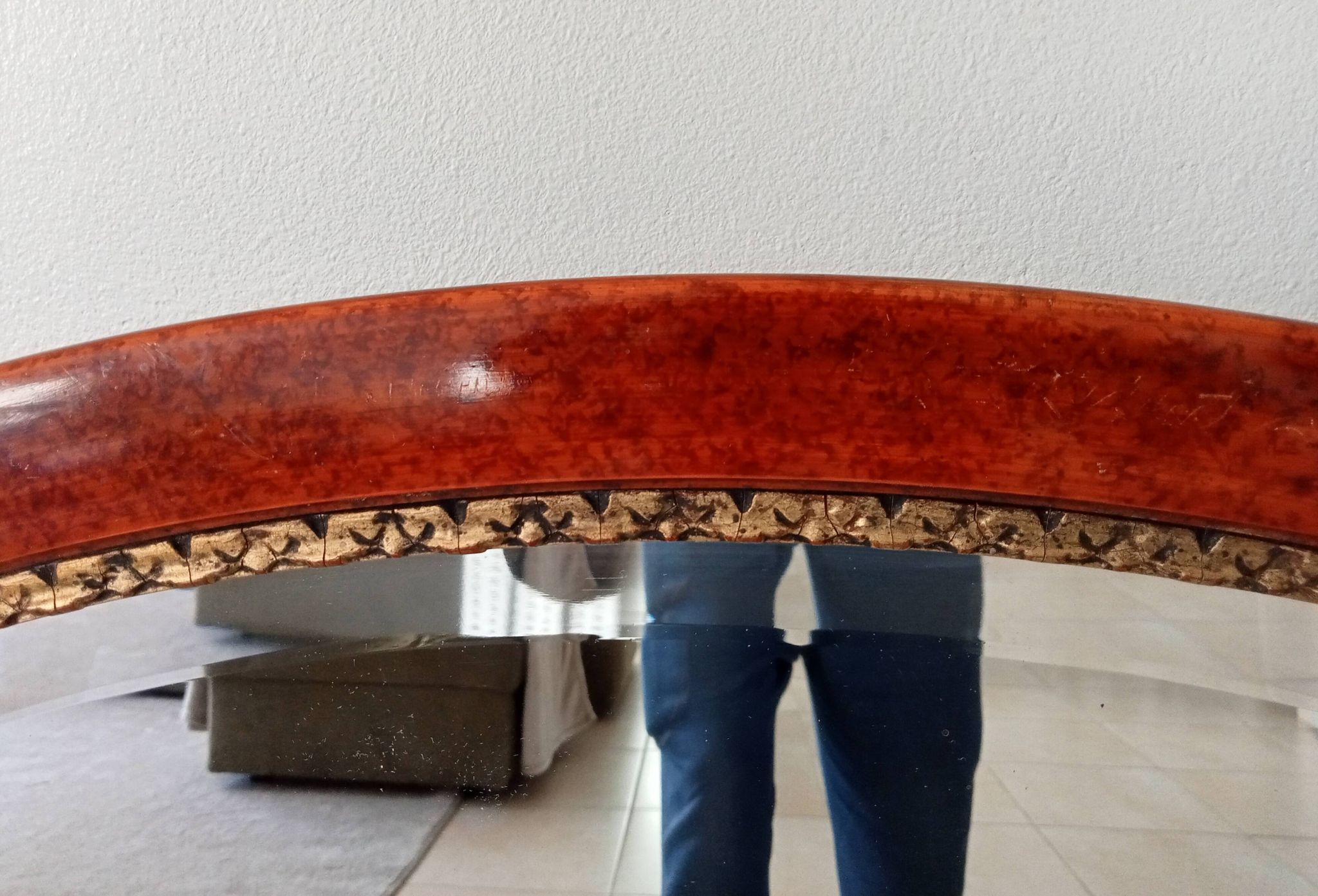 Antique oval mirror with bevelled glass