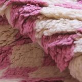 Pink checkered rug - 292 x 217 cm