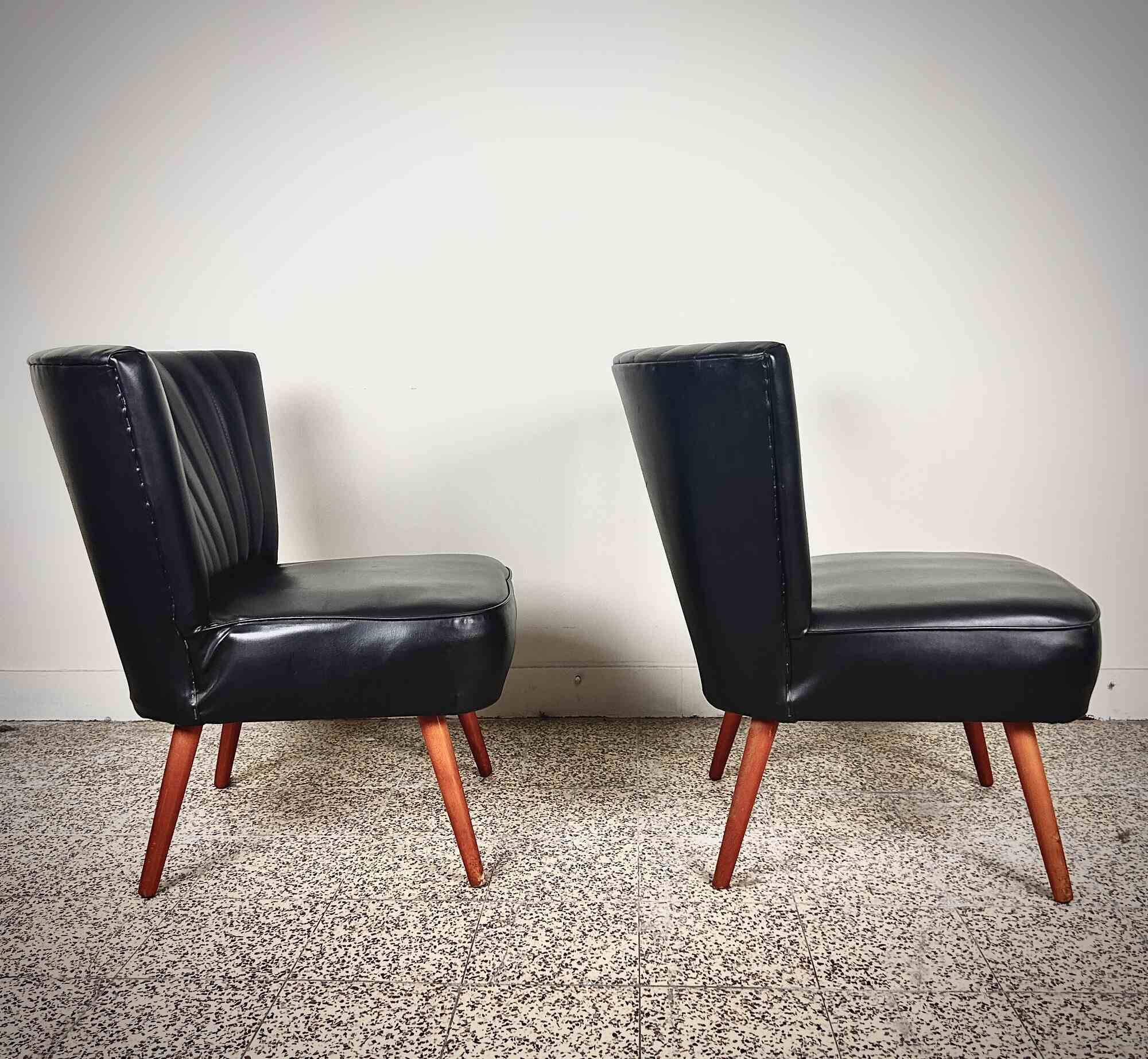 Pair of vintage club armchairs in black leatherette – 1950s