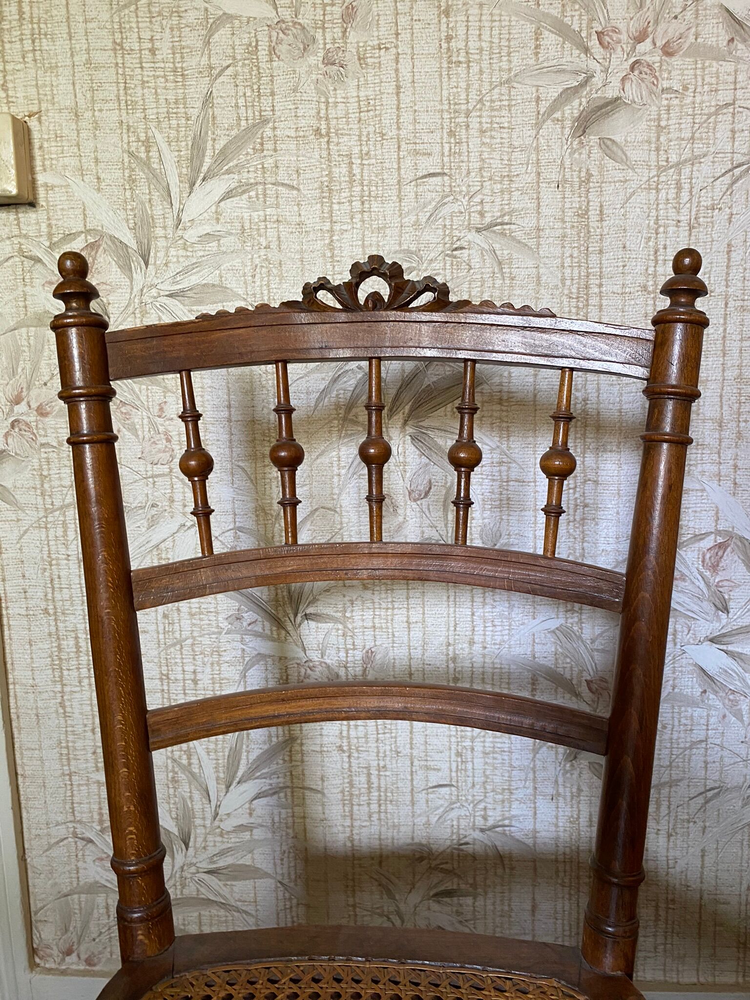 Antique canned chair 19th style Napoleon III in turned and carved wood