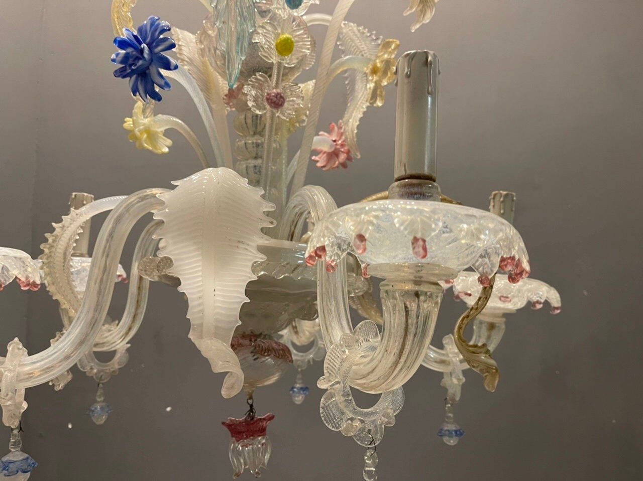 Italian harlequin chandelier in Venetian murano glass