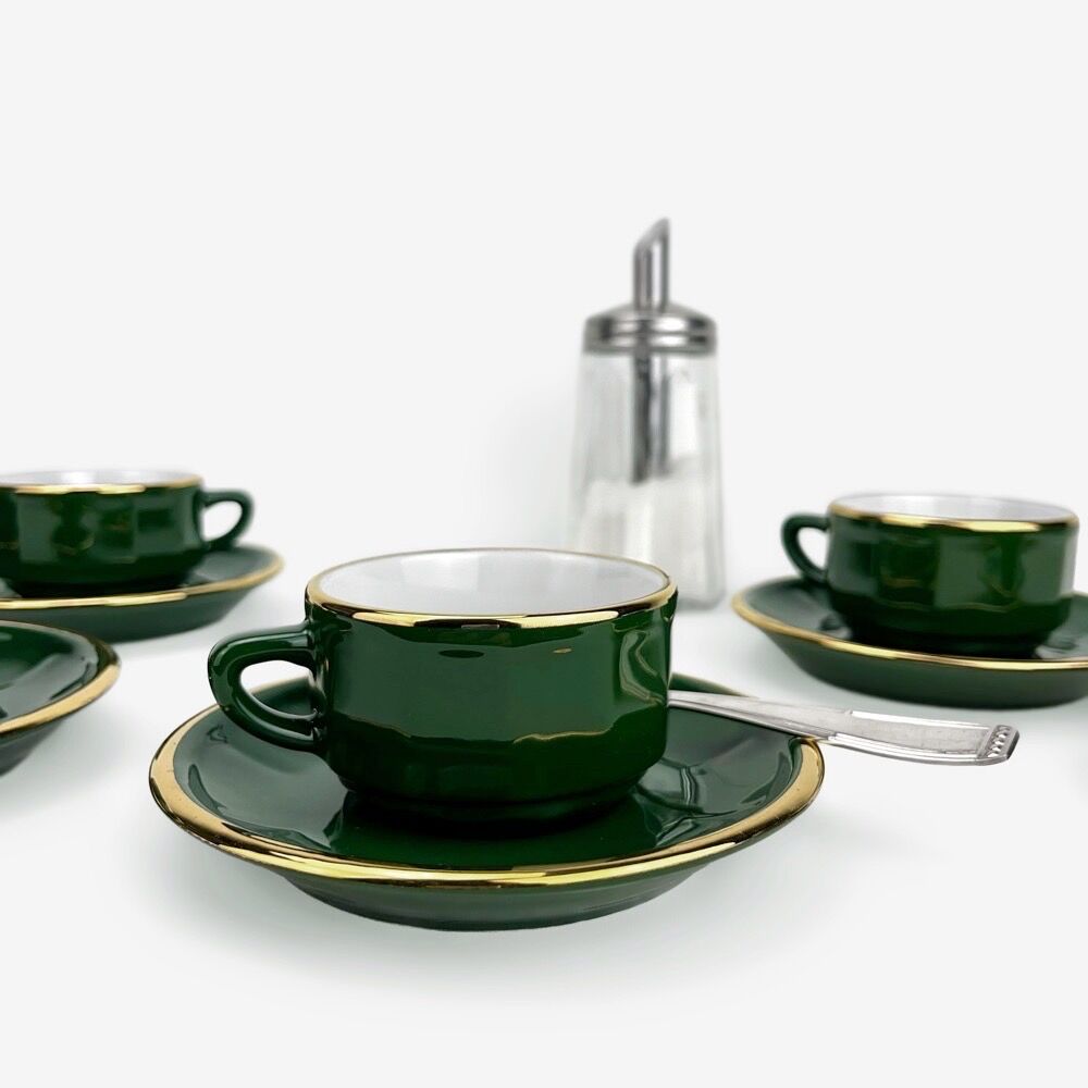 6 cups at bistro café yves deshoulières apilco