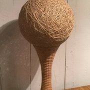 Grande lampe en rotin