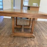 Extendable walnut table