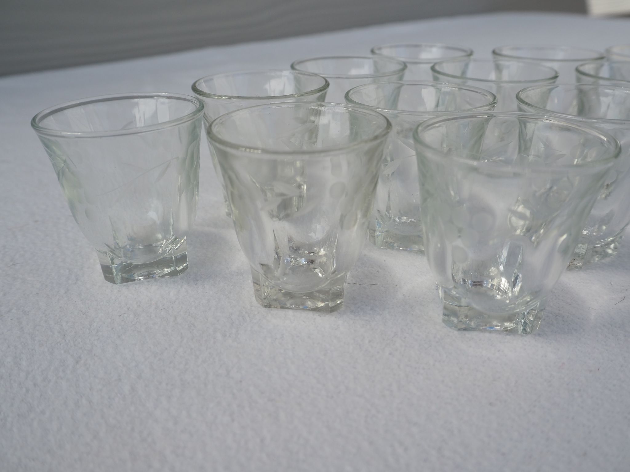 12 engraved liqueur glasses – from the 1960s-1970s