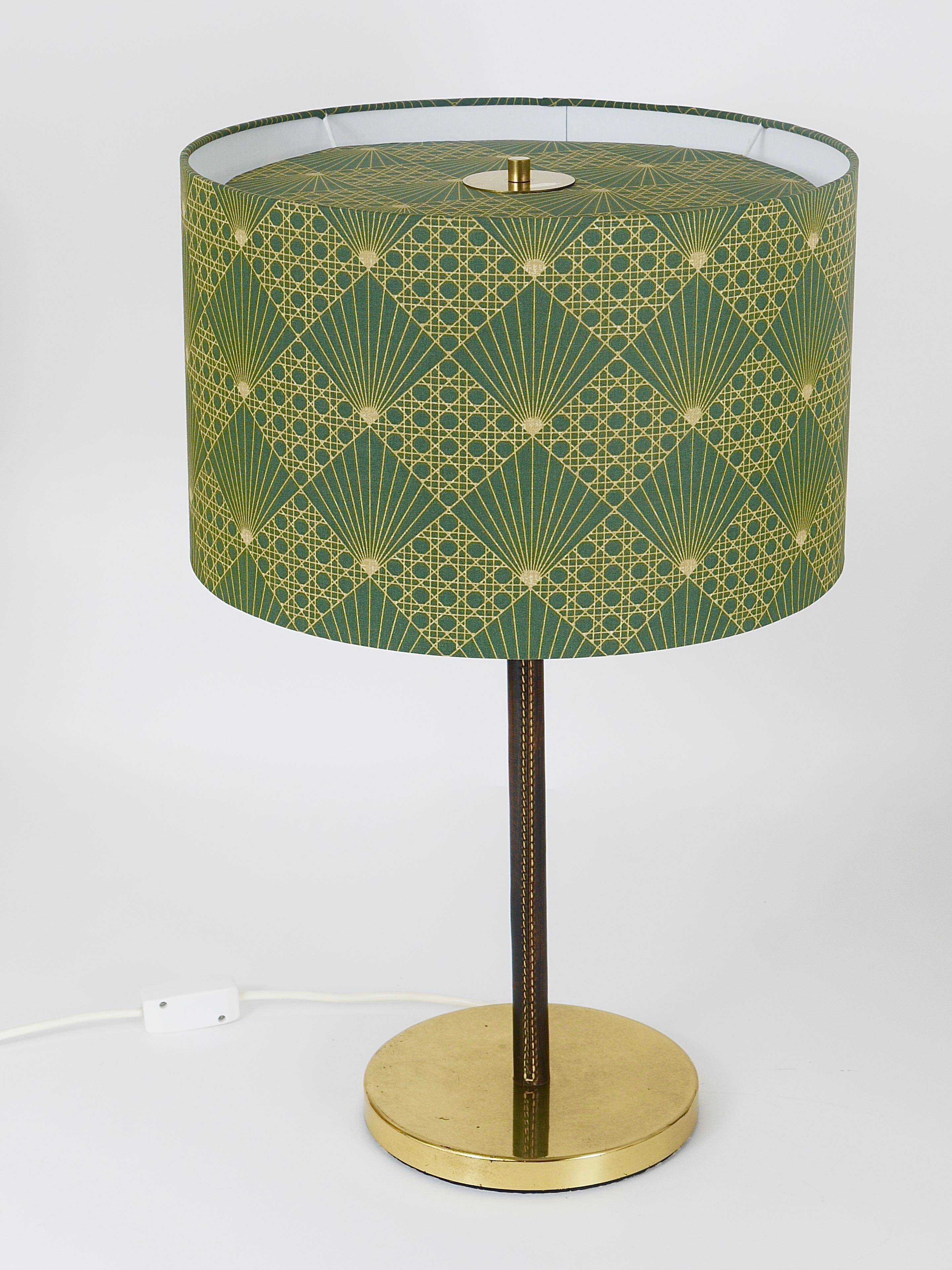 Pair of table lamps or accent lamps in brass and leather by J.T. Kalmar, Mid-Century, Austria, 1960s.