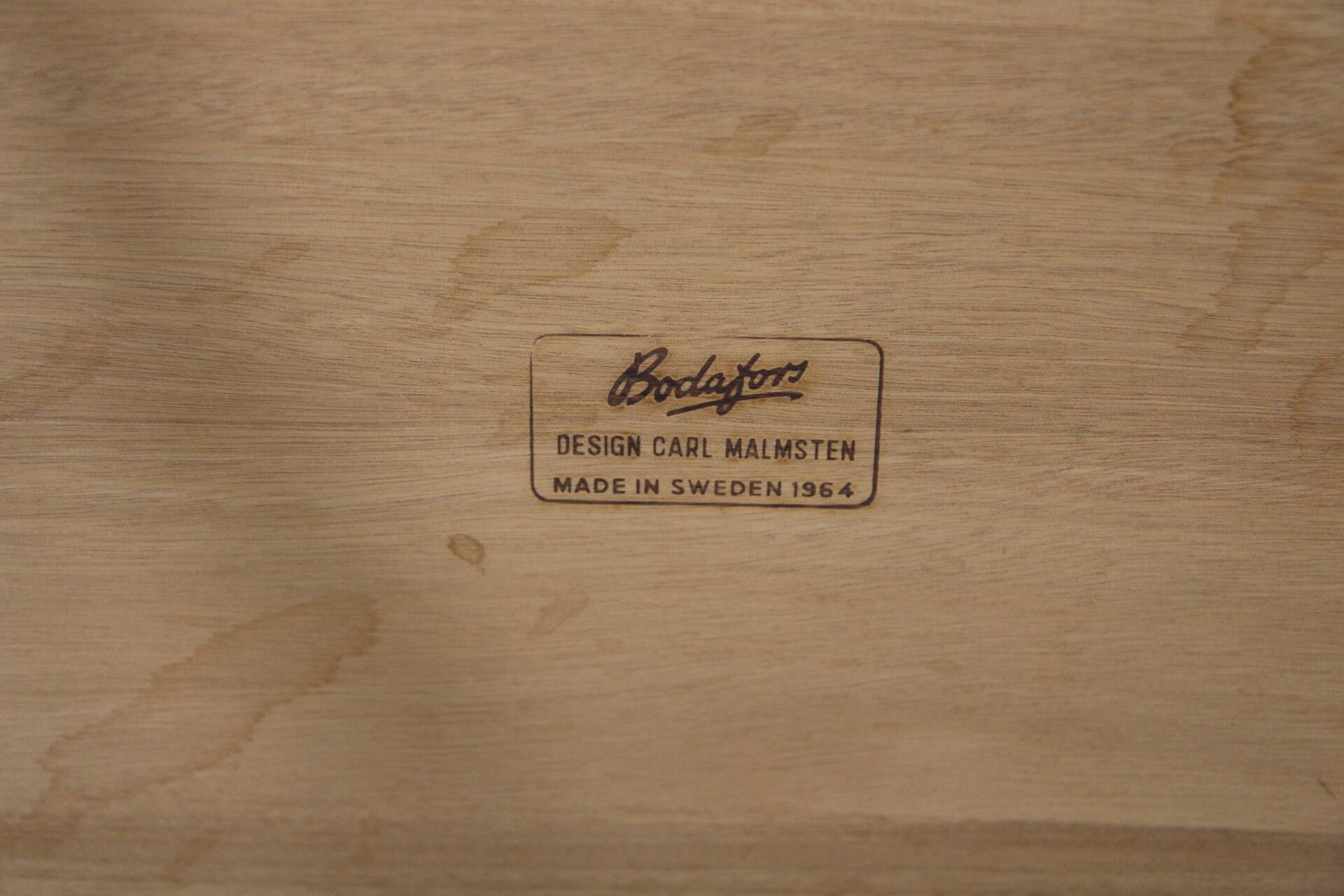 "Birgitta" bedside table in mahogany, Carl Malmsten, Sweden, 1960