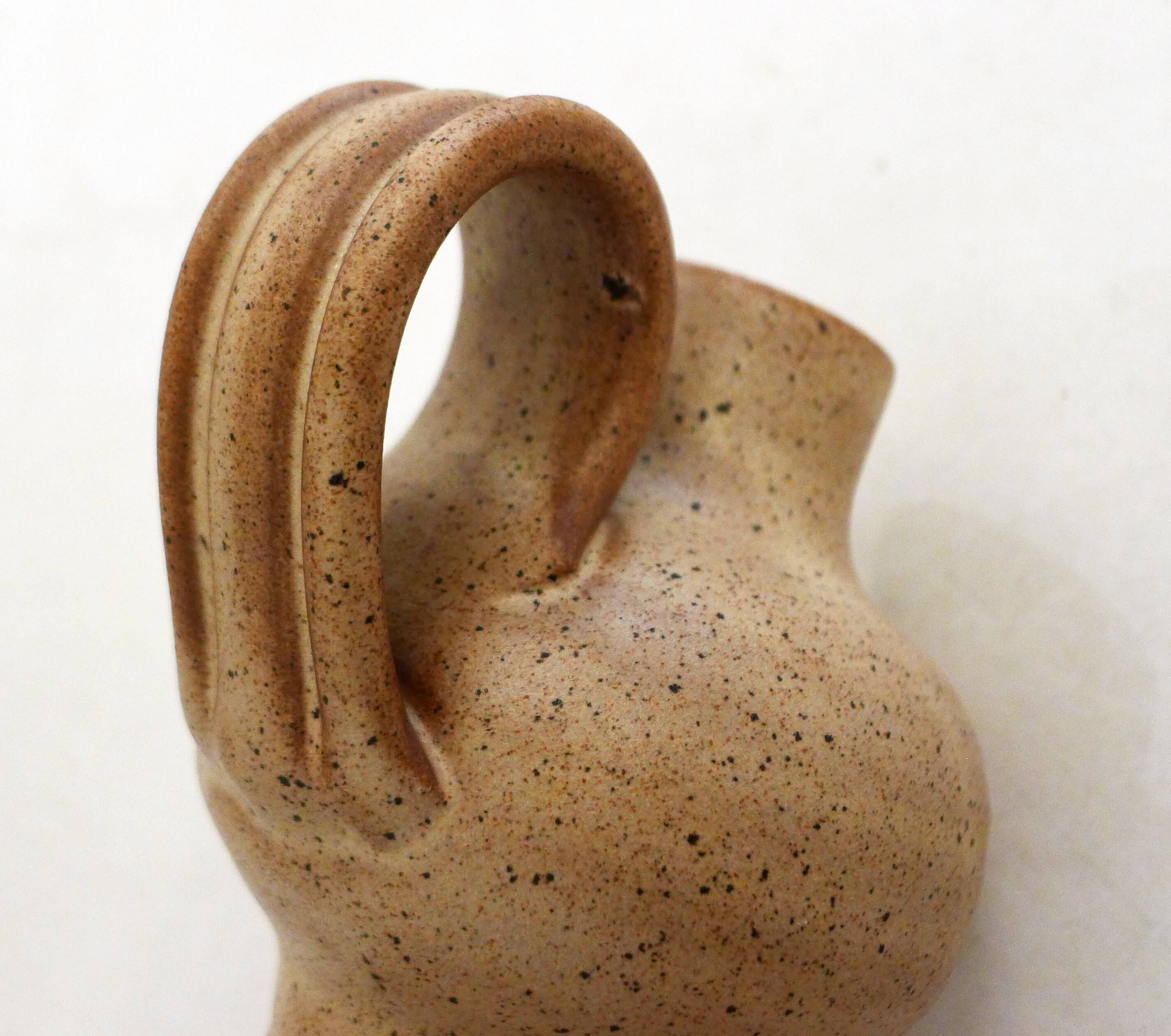 Pichet bouteille en grès Vallauris