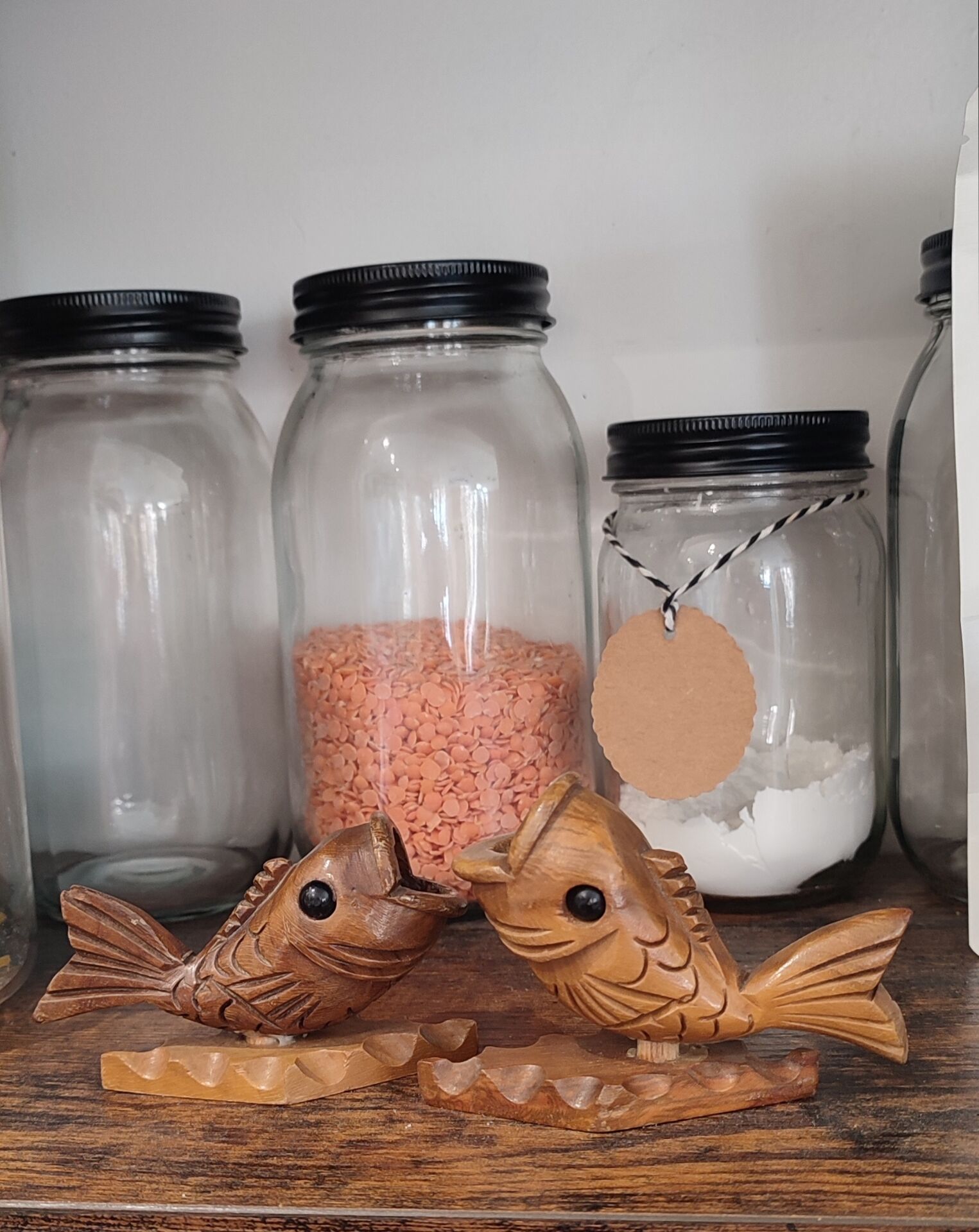Duo de poissons porte-cure-dents vintage en bois sculpté
