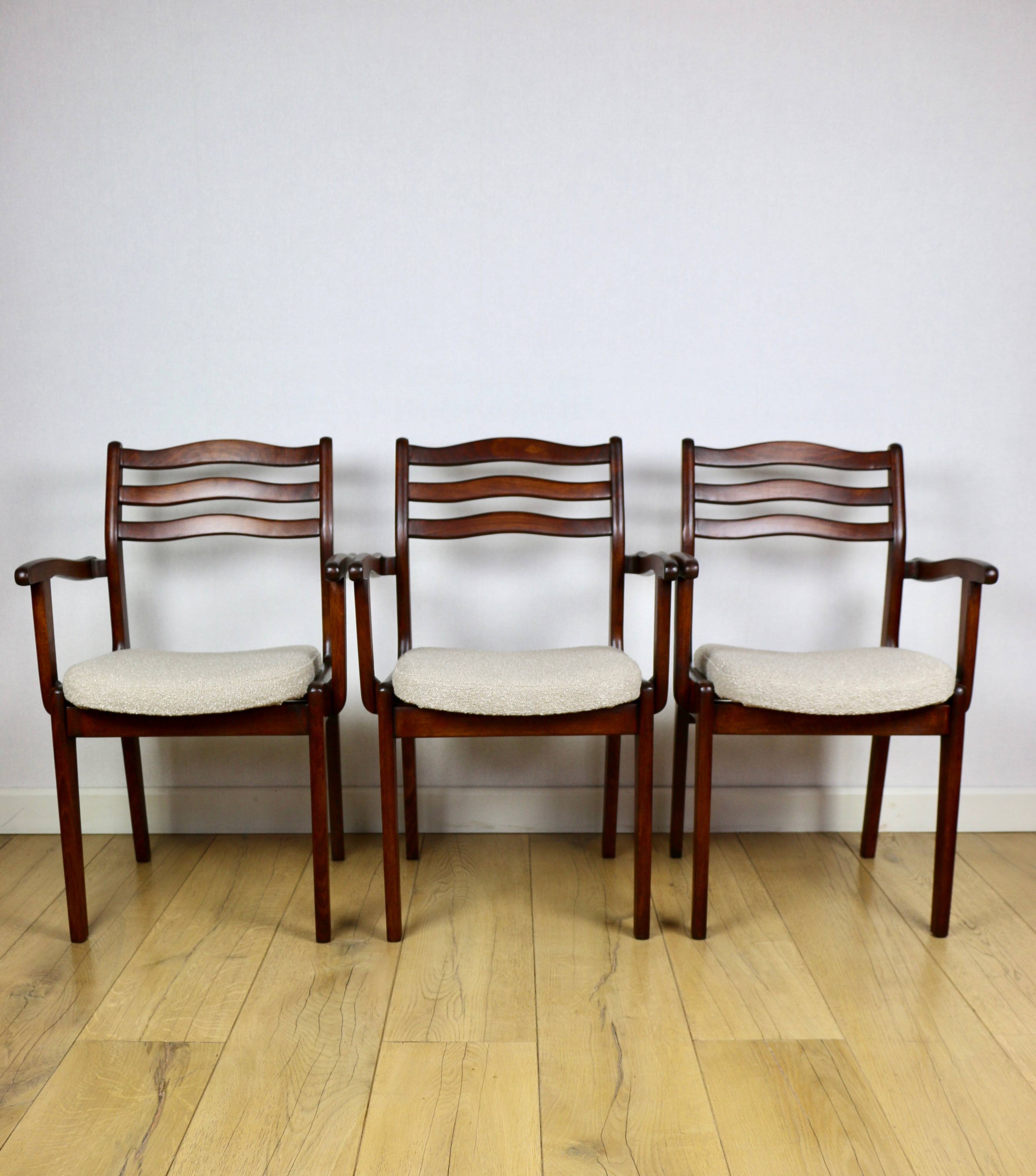 Office chairs vintage beige boucle - set of 3