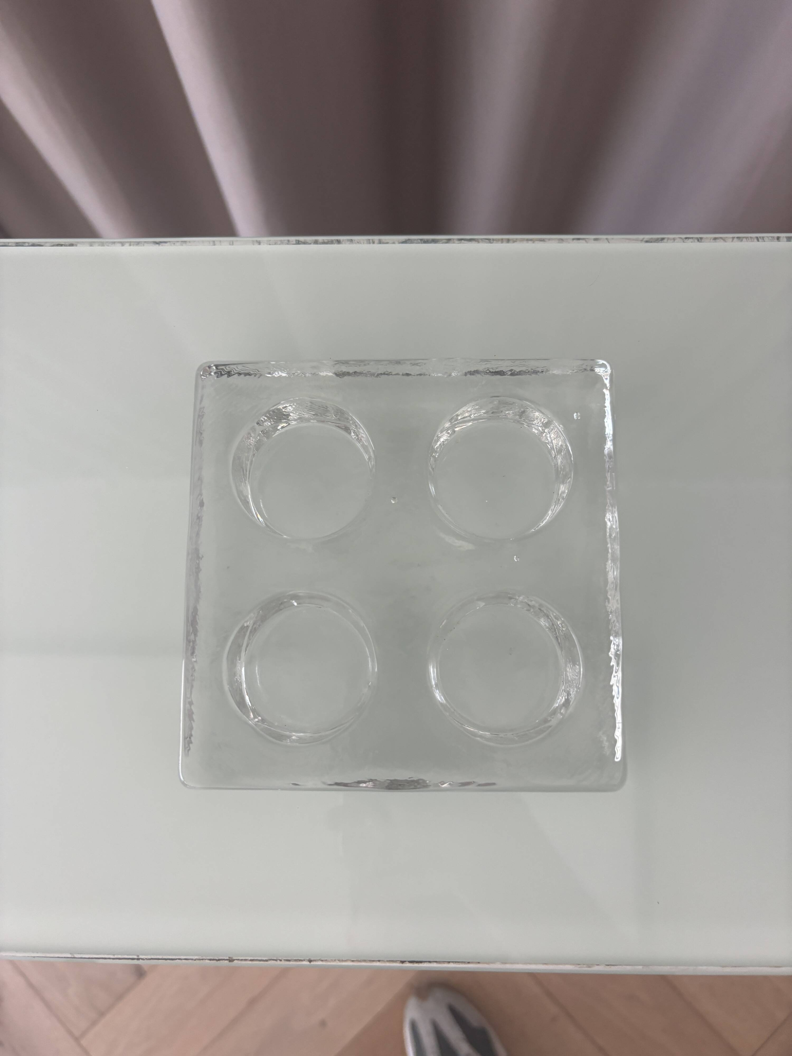Brustalist tealight holder