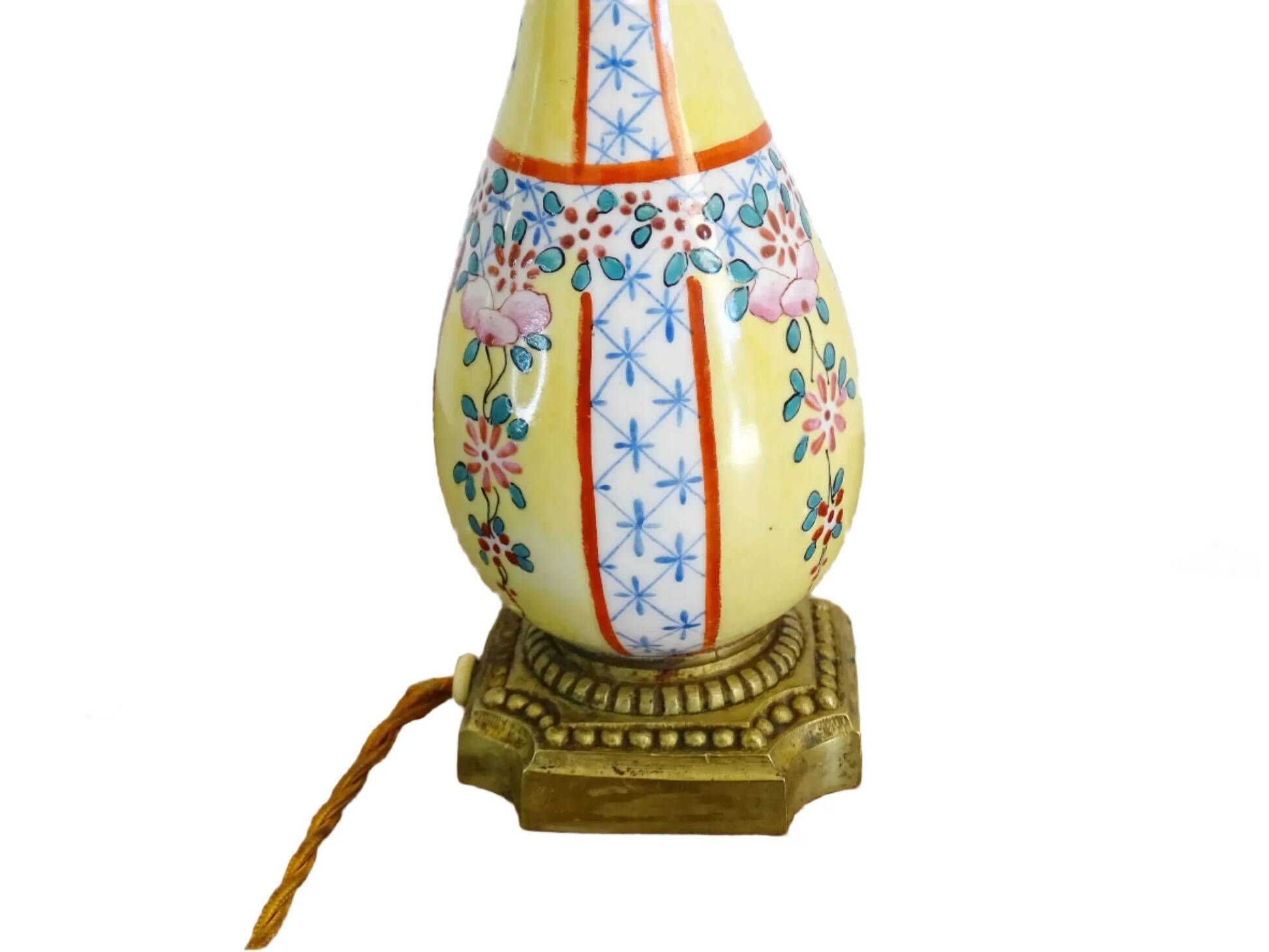 Pied de lampe vintage en porcelaine française de style chinoiserie
