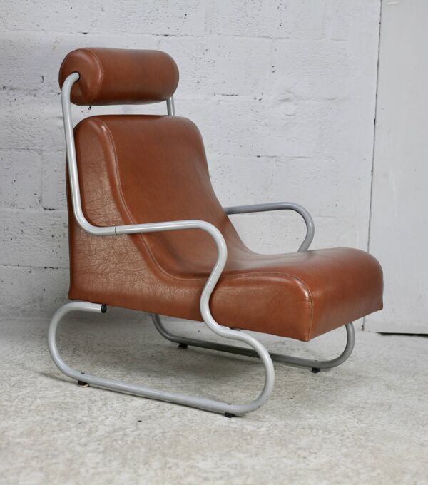 Fauteuil space age, métal et simili-cuir. Circa 1960