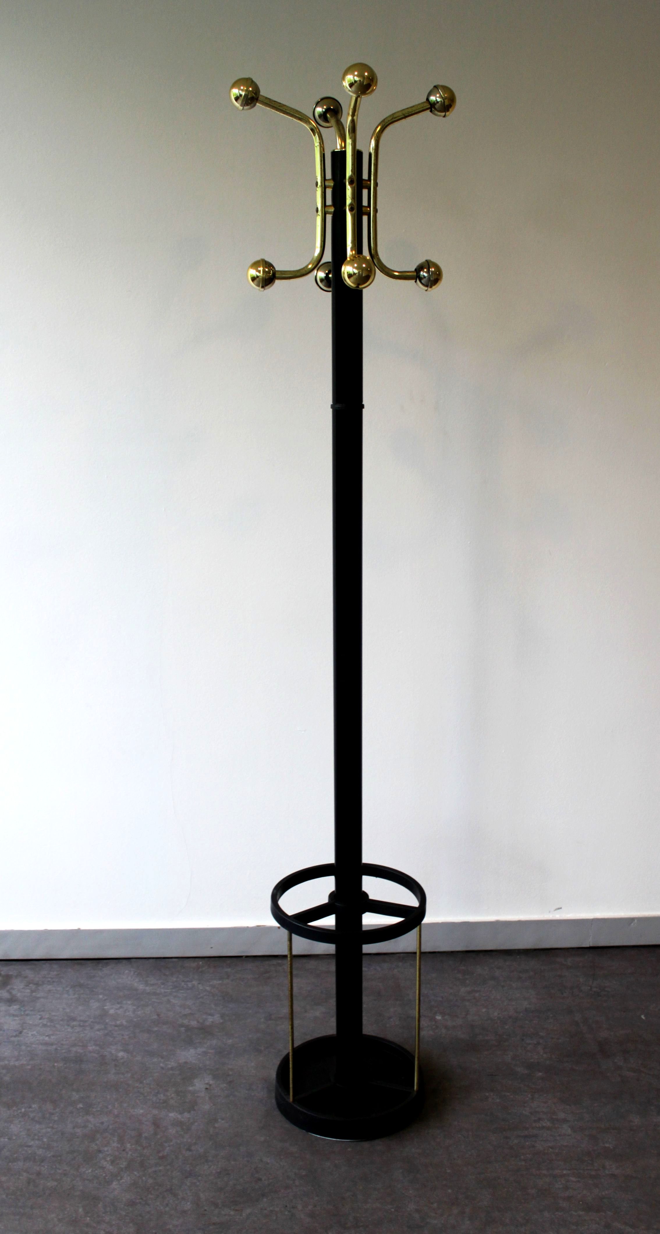 Parrot coat rack, 8 hooks and umbrella holder.
