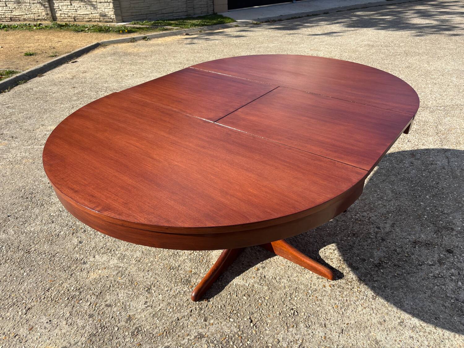 Baumann extendable table