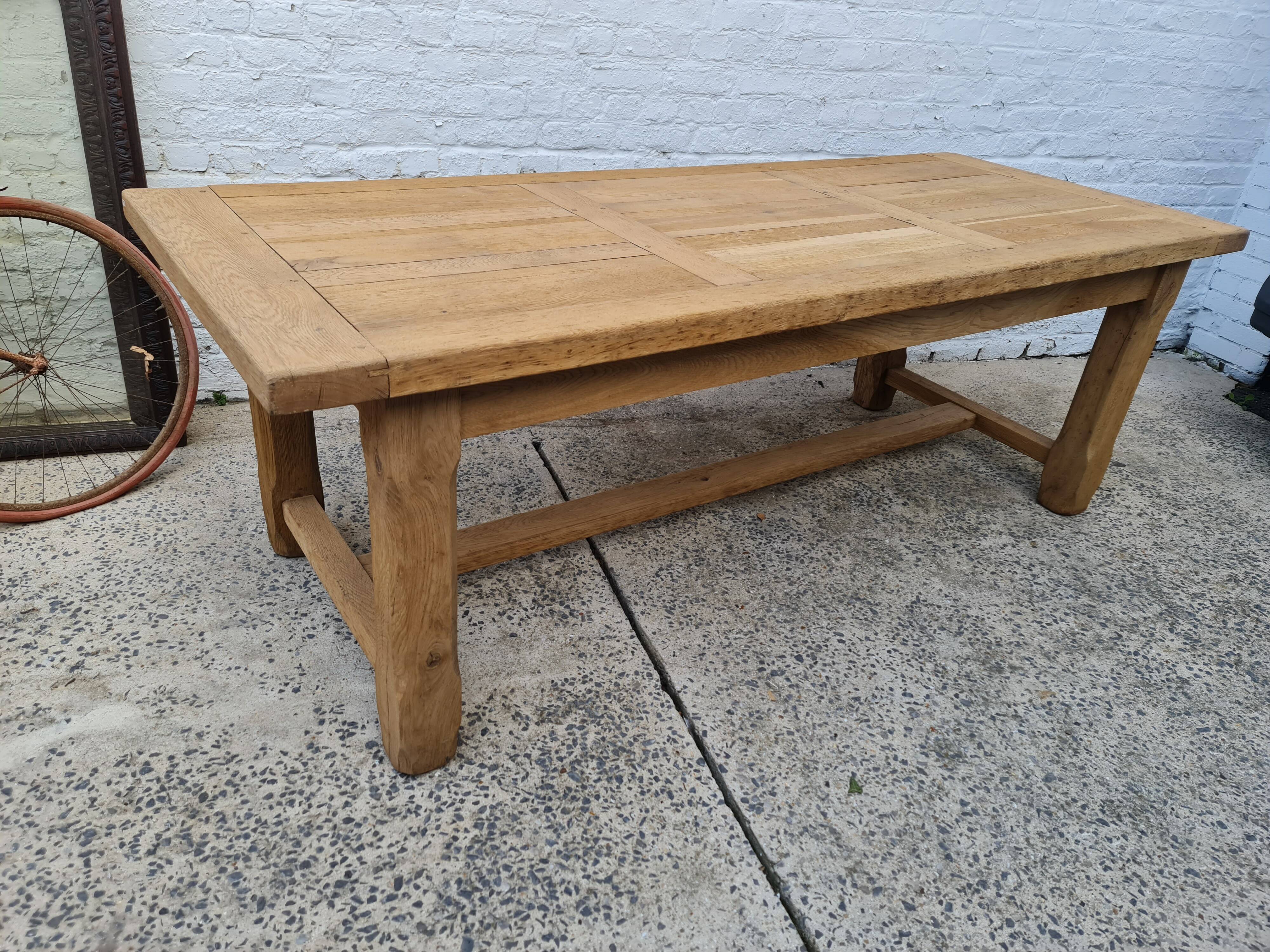 Rectangular table in raw oak