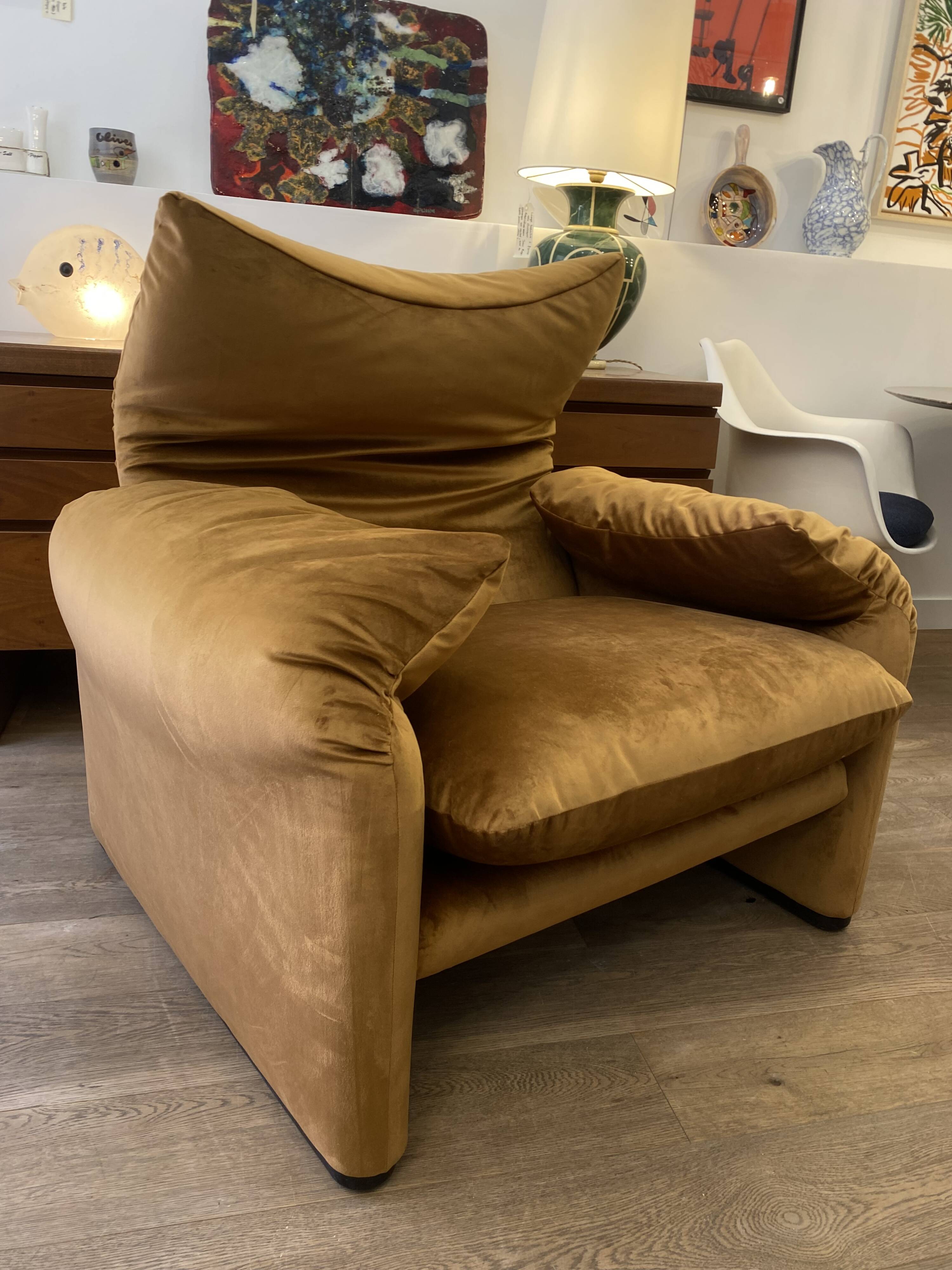 Maralunga Armchair - CASSINA