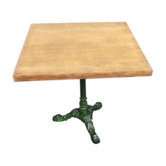 Bistro table 1900 cast enamelled green forest